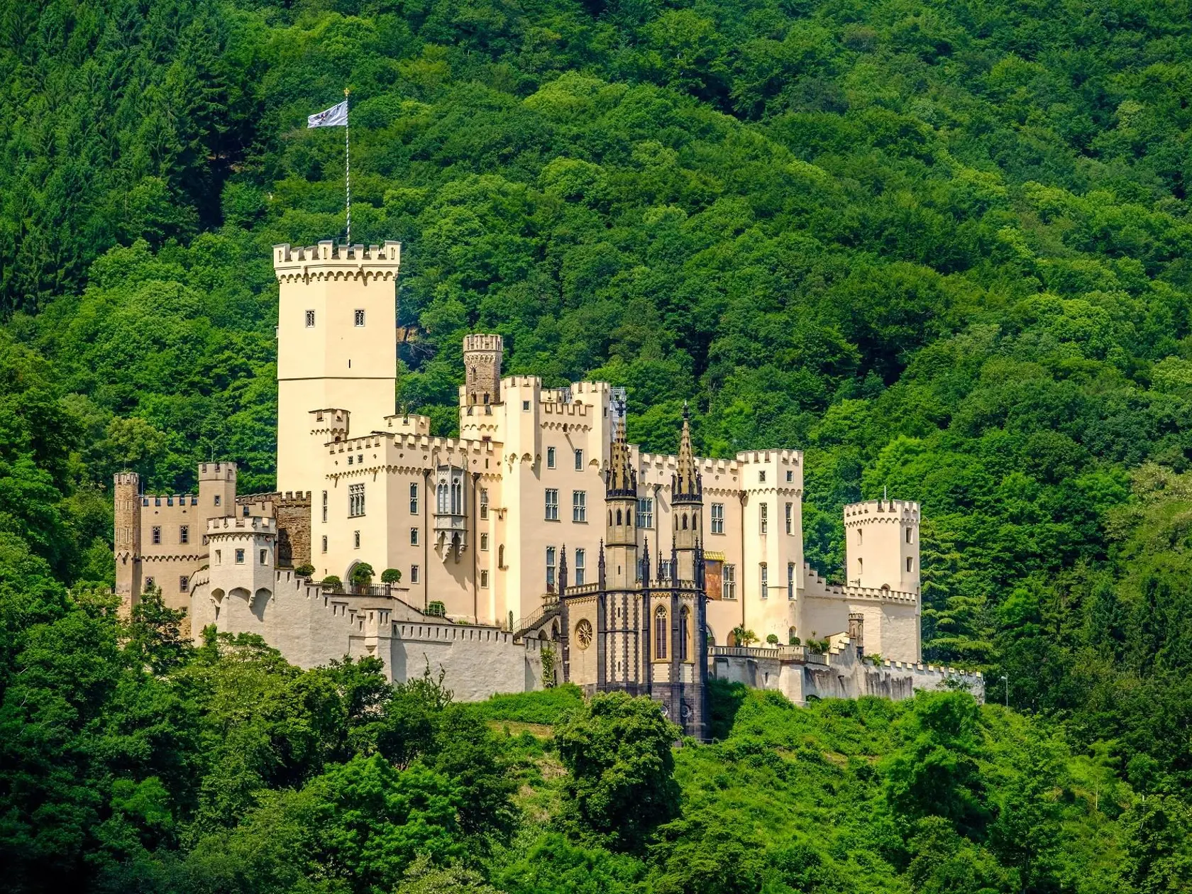 Hrad Stolzenfels.
