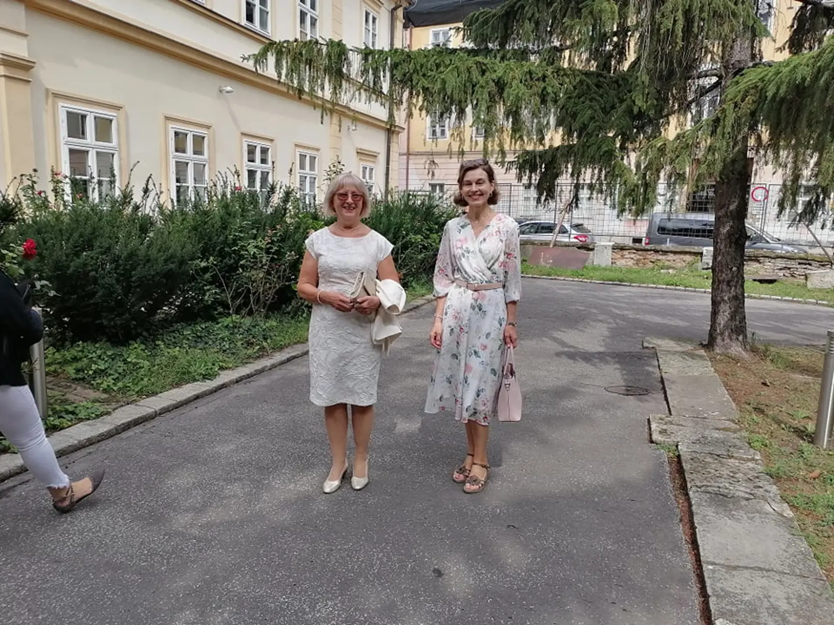 Svadba Juraja Drobu a Miroslavy Valovičovej. Medzi pozvanými nechýbajú známe osobnosti z biznisu, politiky a kultúry.