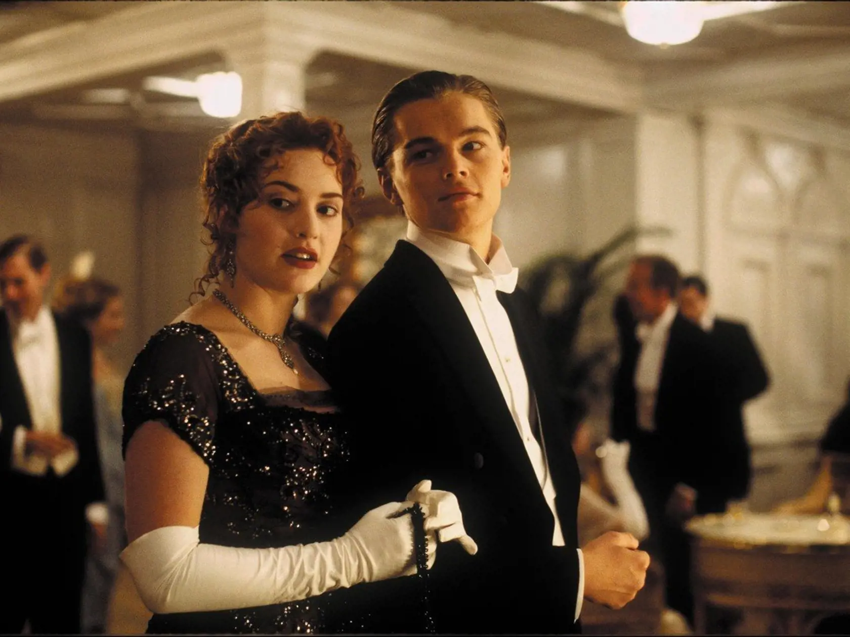 Titanic (1997) Leonardo DiCaprio & Kate Winslet *Filmstill - Editorial Use Only*, Image: 345652510, License: Rights-managed, Restrictions: Filmstill // HANDOUT / EDITORIAL USE ONLY! Please note: Fees charged by the agency are for the agencyÕs services only, and do not, nor are they intended to, convey to the user any ownership of Copyright or License in the material. The agency does not claim any ownership including but not limited to Copyright or License in the attached material. By publishing