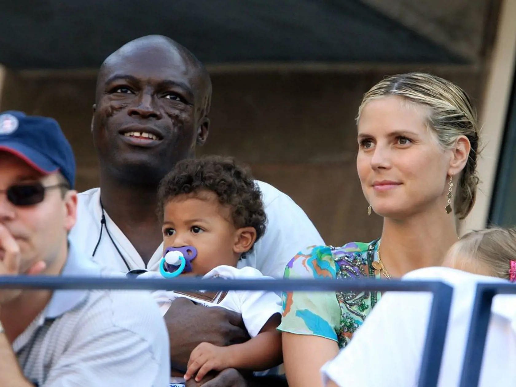 Heidi Klum a Seal so synom Henrym, keď bol maličký. 