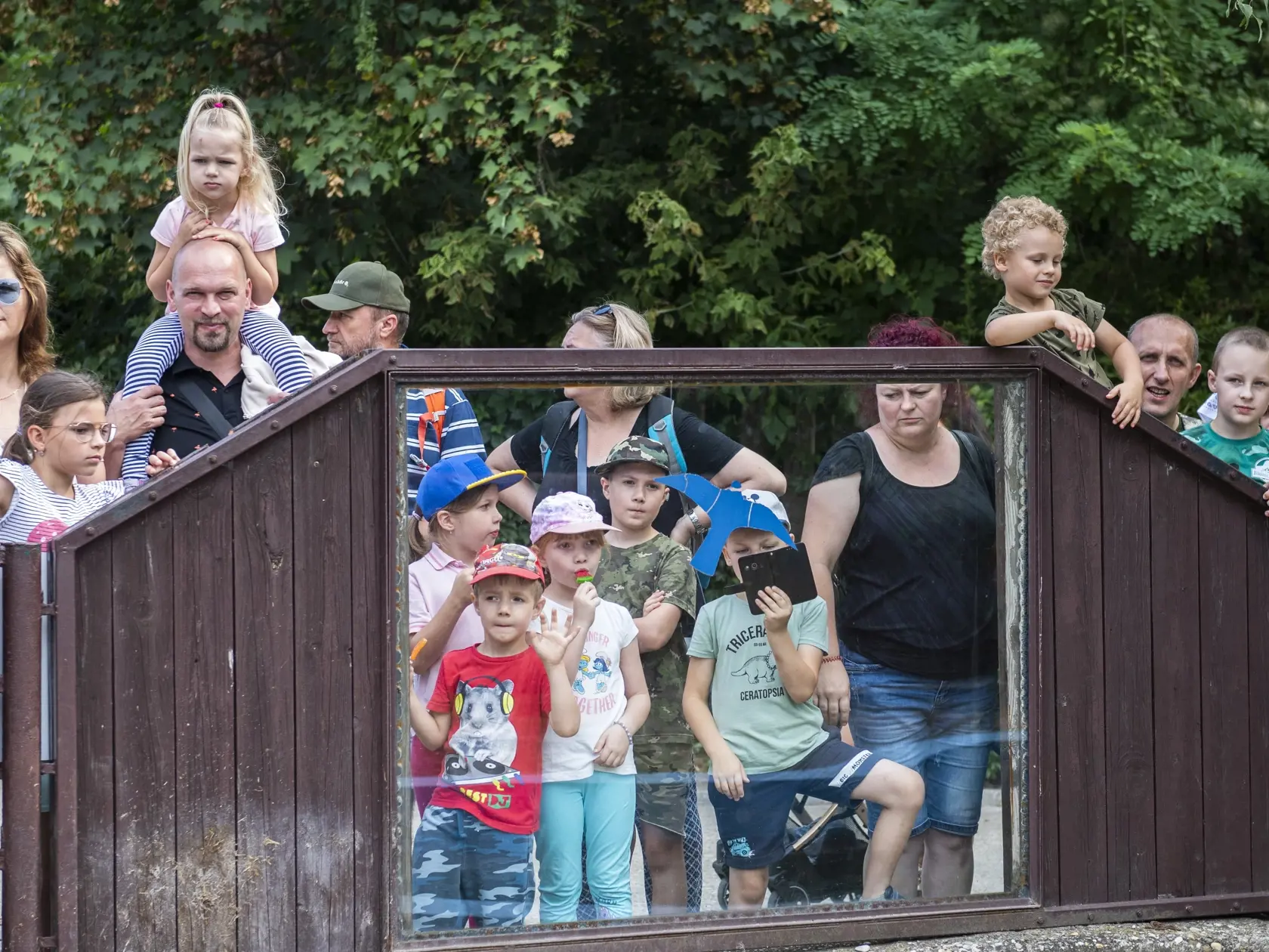 Na snímke návštevníci Zoo počas štartu výzvy #prehrosiky bratislavskej Zoo na vybudovanie lepšieho domova pre hrošíkov libérijských v Bratislave 1. augusta 2022. FOTO TASR - Jaroslav Novák