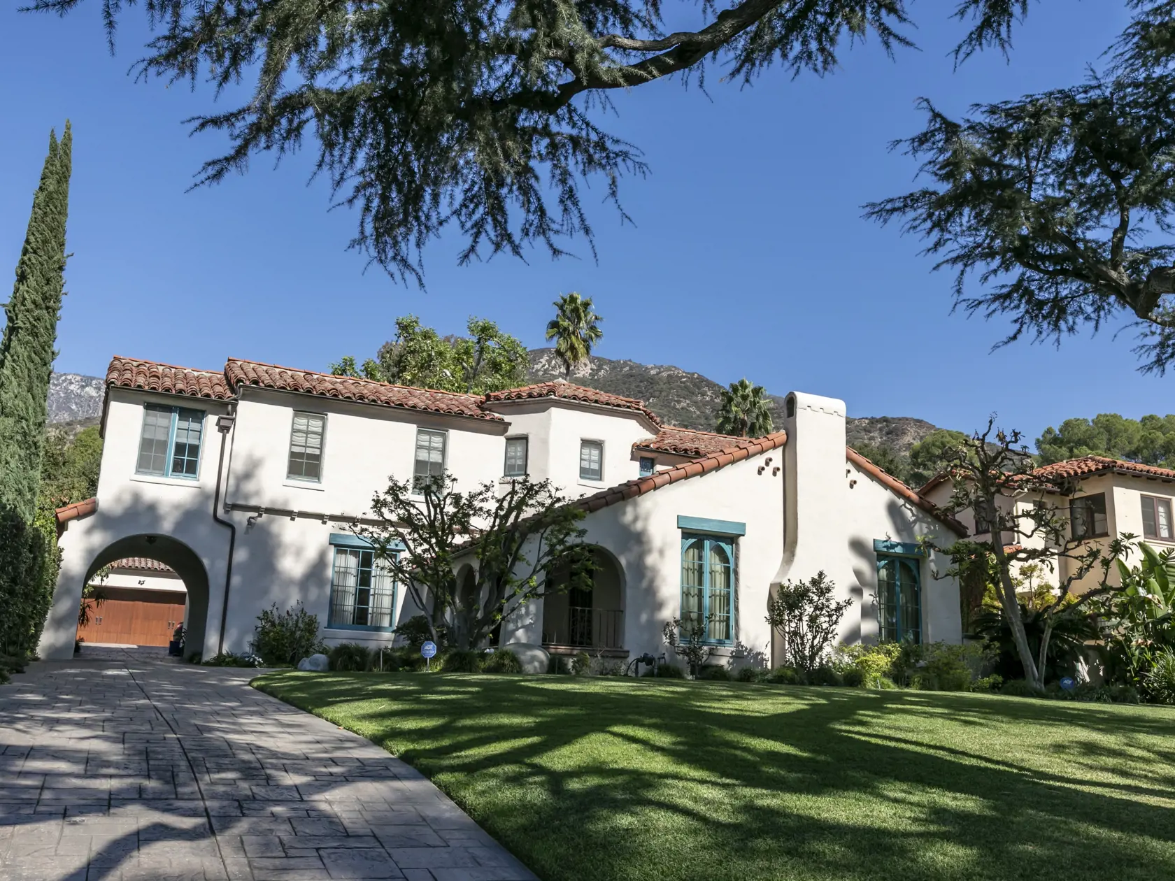 Takto dnes vyzerá dom Walshovcov zo seriálu Beverly Hills 90210.