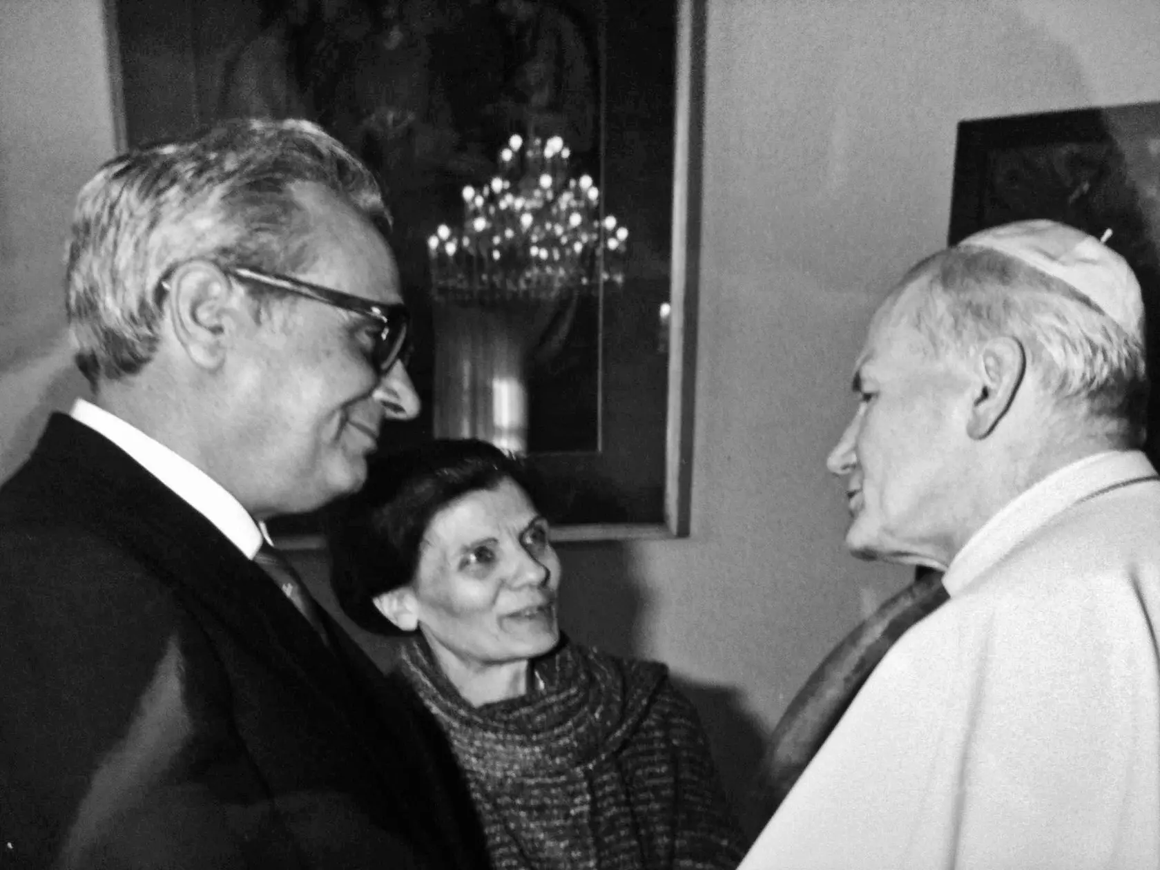 Pápež Ján Pavol II. sa osobne stretol s rodinou Emanuely 24. decembra 1983.
