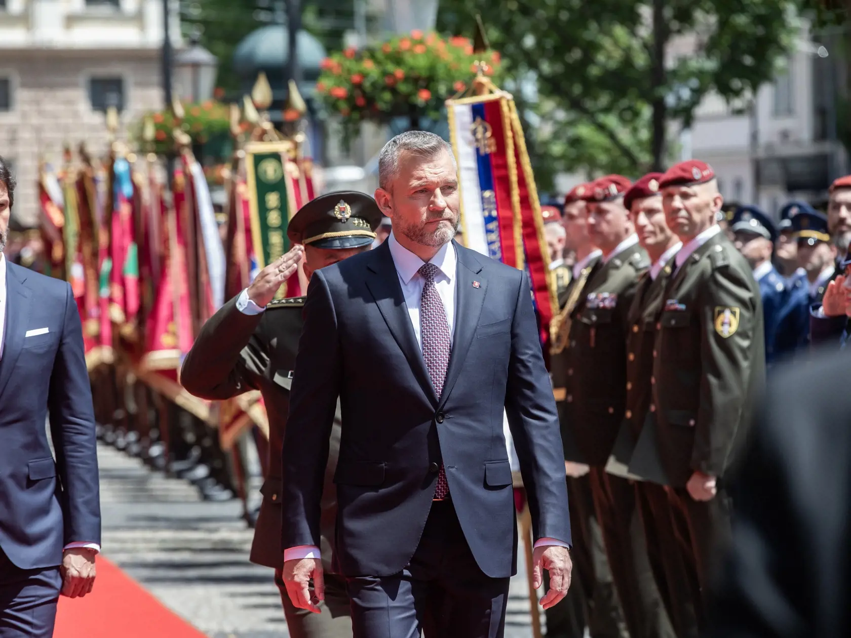 Inaugurácia Petra Pellegriniho, prehliadka jednotiek Ozbrojených síl SR. Na snímke je Peter Pellegrini a Robert Kaliňák.