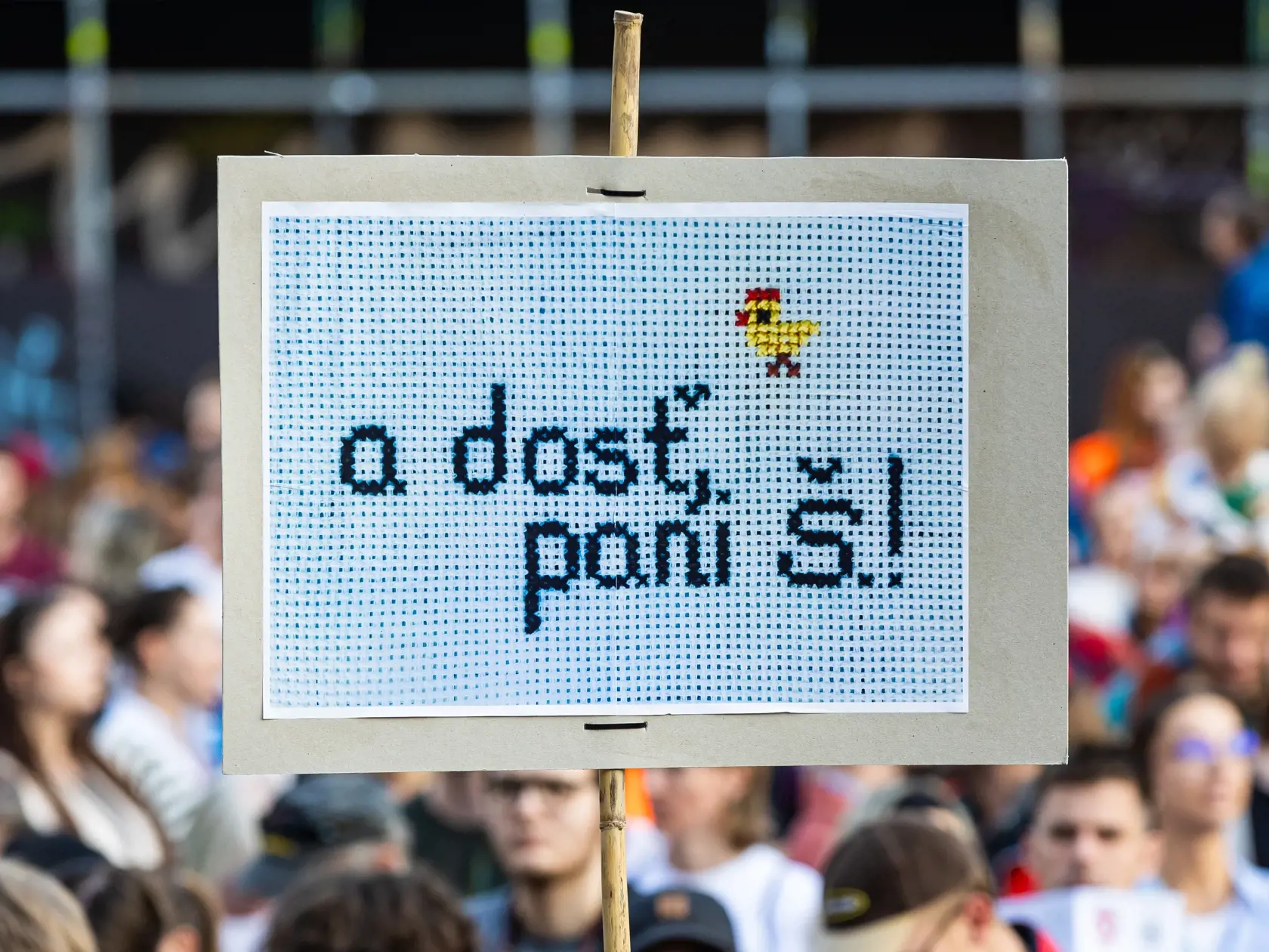 Protest na námestí SNP v Bratislave proti fungovaniu Ministerstva kultúry SR a jej vedeniu. 