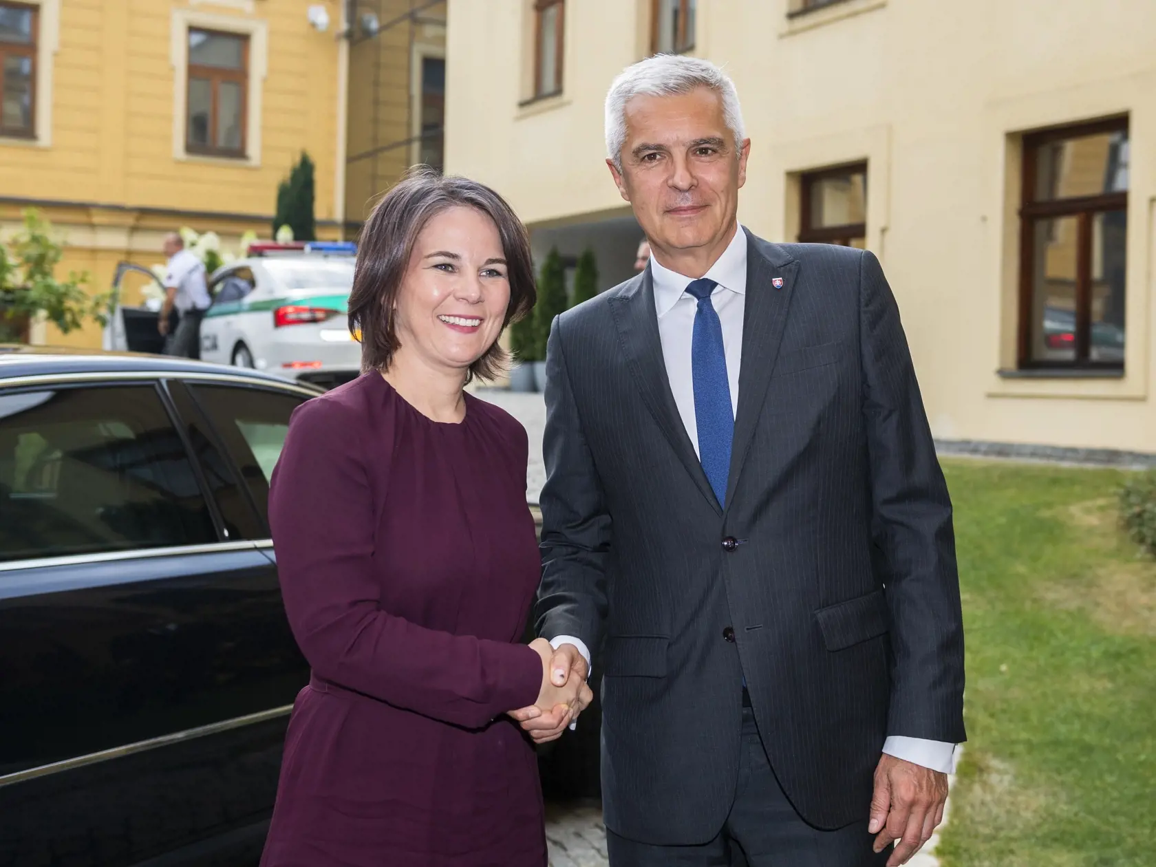 Na snímke vpravo minister zahraničných vecí a európskych záležitostí SR Ivan Korčok (nominant SAS) a vľavo nemecká šéfka diplomacie Annalena Baerbocková počas stretnutia v Bratislave 26. júla 2022. FOTO TASR - Jaroslav Novák