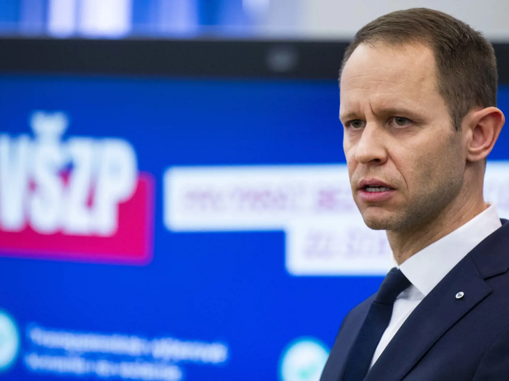 Na snímke generálny riaditeľ Všeobecnej zdravotnej poisťovne (VšZP) Matúš Jurových počas tlačovej konferencie k zhodnoteniu štyroch mesiacov vo funkcii ministra zdravotníctva SR a hospodáreniu VšZP 11. februára 2025 v Bratislave. FOTO TASR – Jakub Kotian
