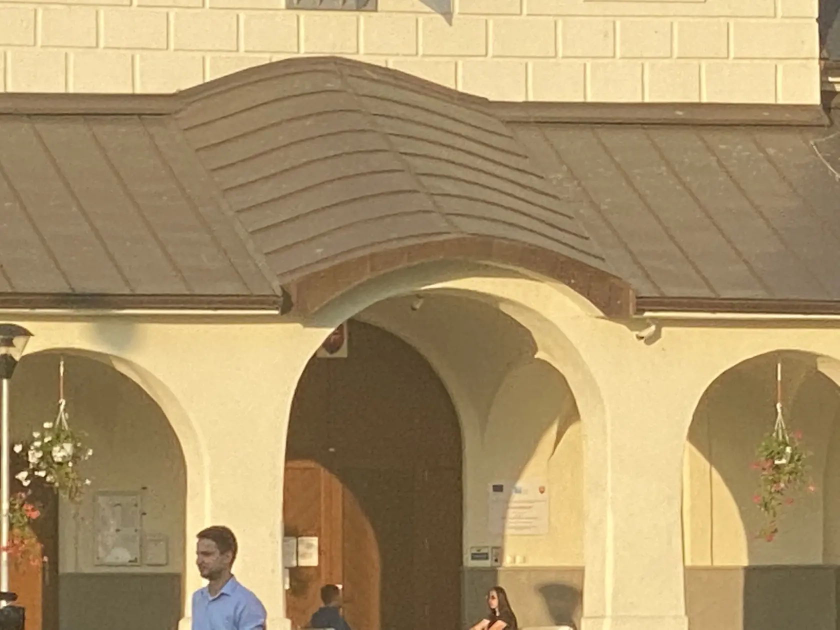 Igor Matovič prišiel rokovať do Prešova s pani Zuzanou, ktorej ušla výhra v očkovacej lotérii.
