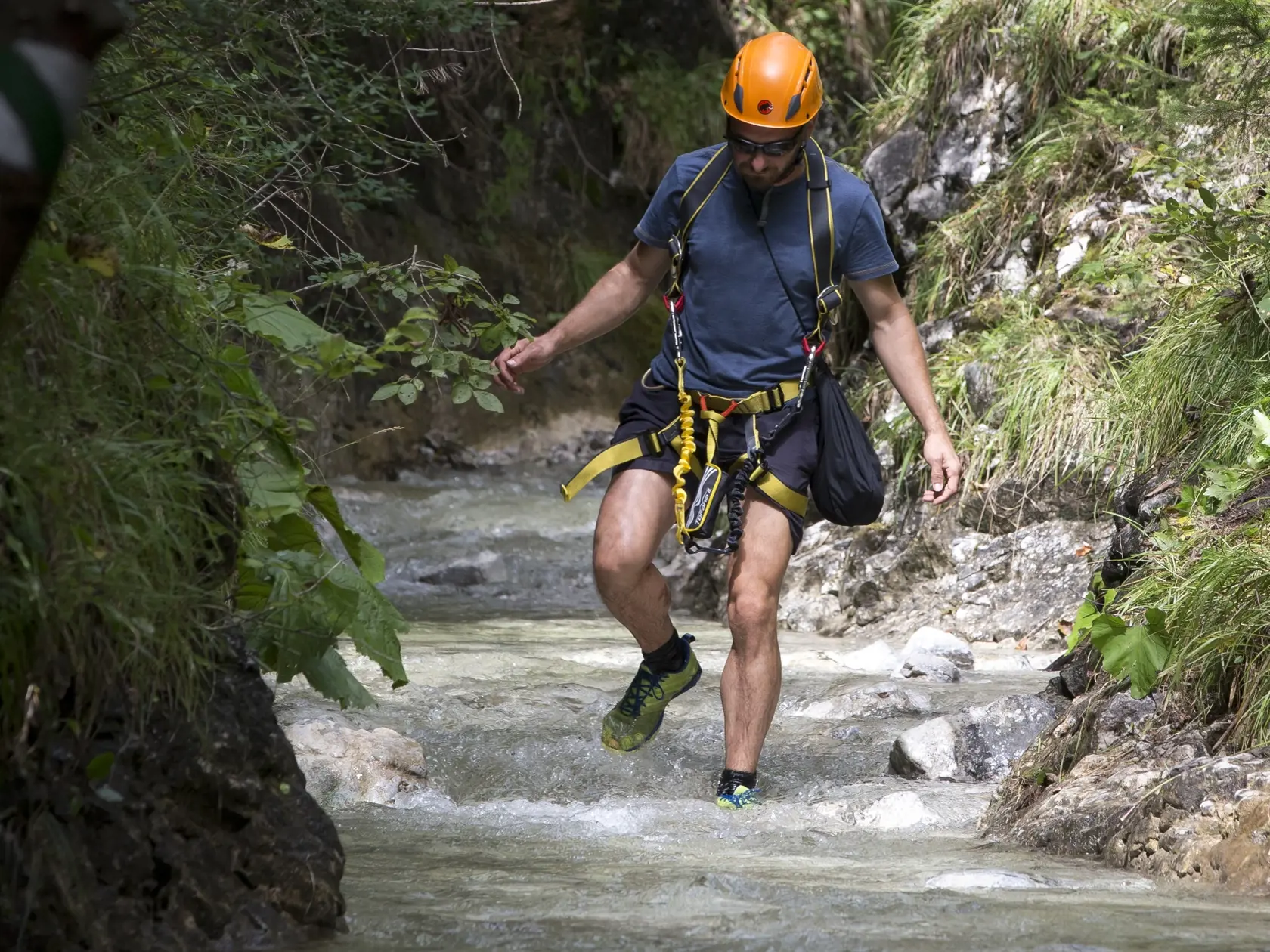 Slovensky raj - Ferrata Kysel. Otvorenie novej zaistenej turistickej cesty v Slovenskom raji v casti rokliny Kysel, ktora bola pre verejnost uzavreta od roku 1976 z dovodu rozsiahleho poziaru. V rokline za poslednych 40 rokov nebol ziadny zasah cloveka.