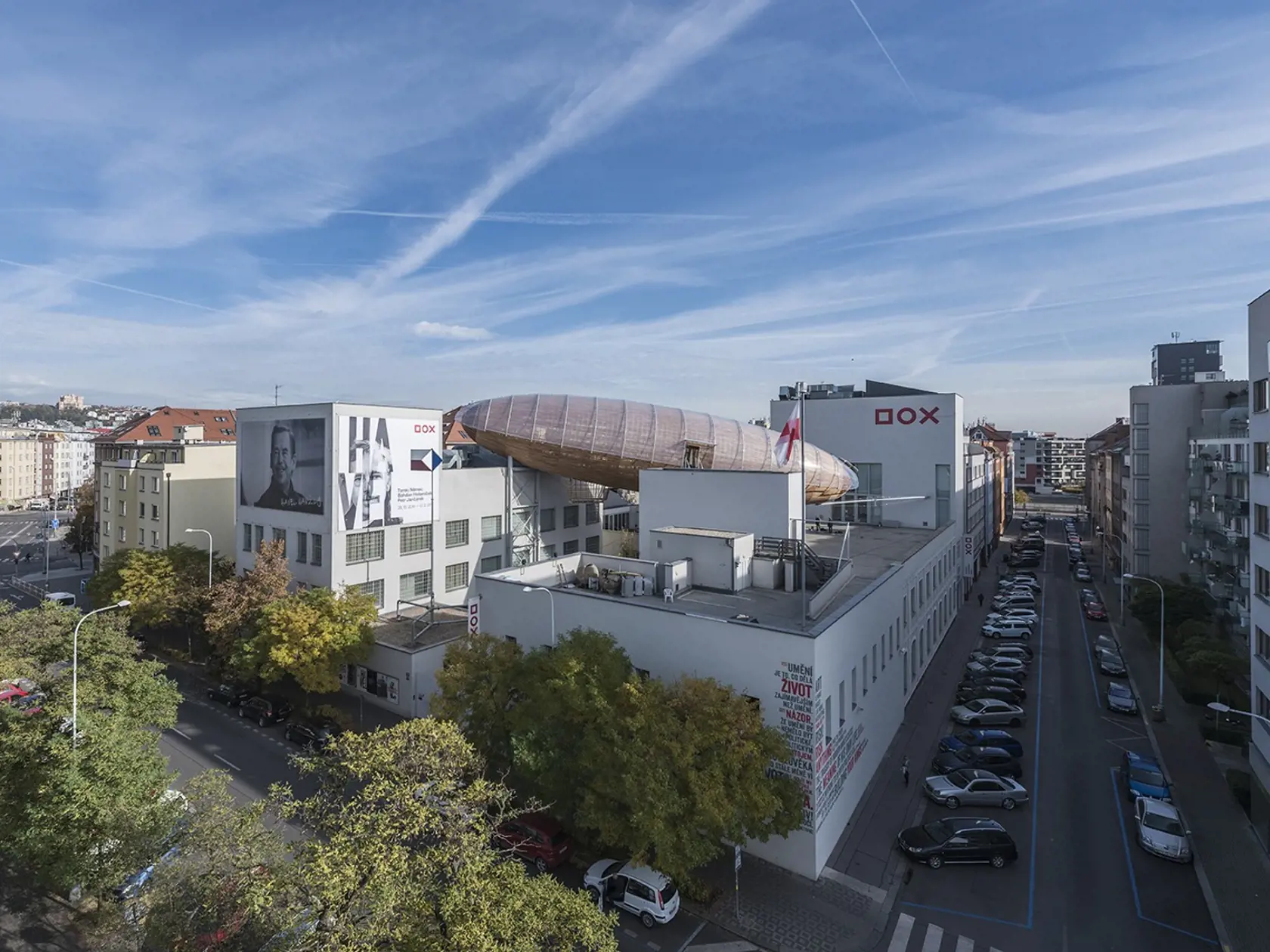 Centrum súčasného umenia DOX