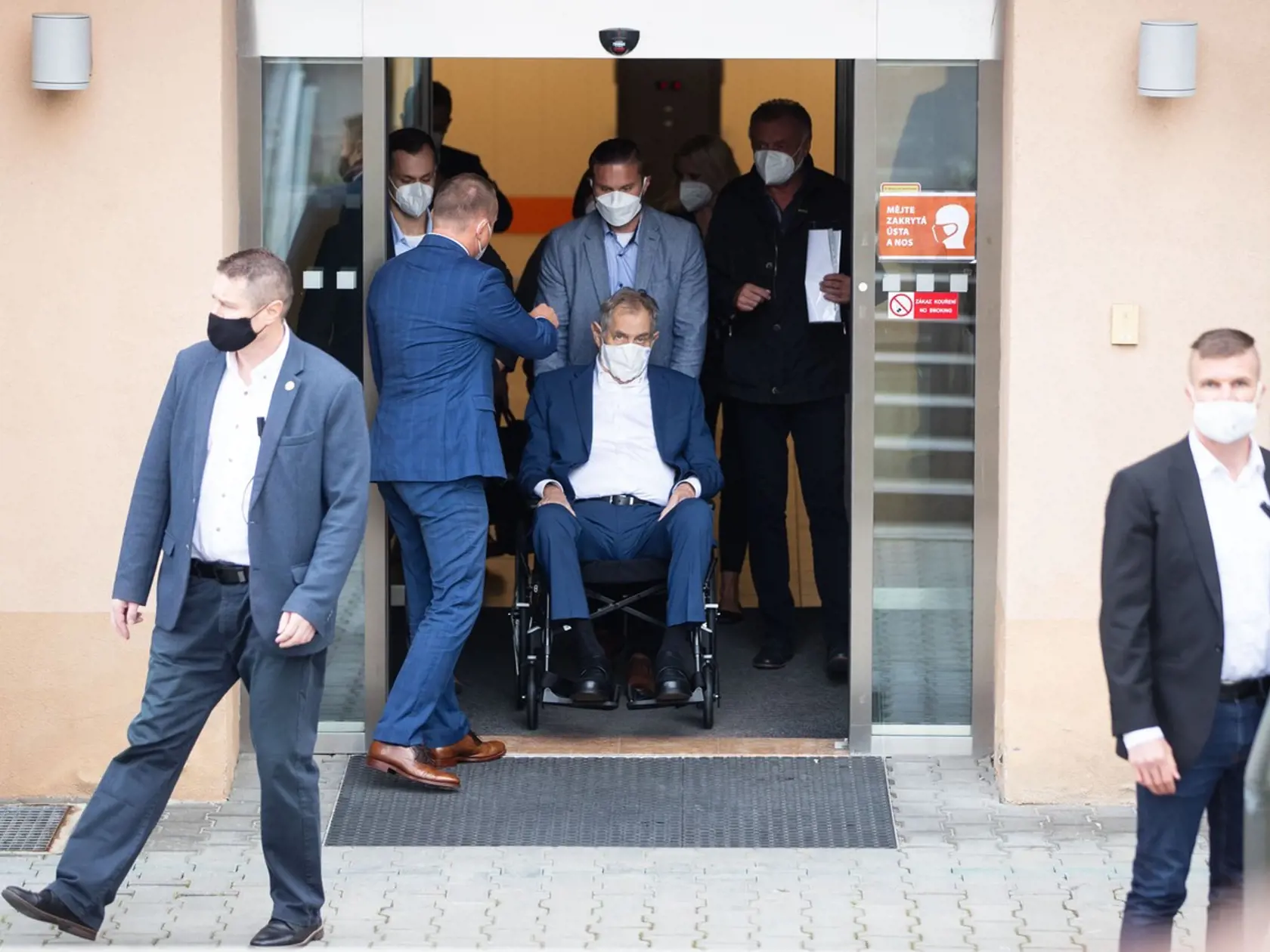 Miloš Zeman má už dlhší čas problémy so zdravím.