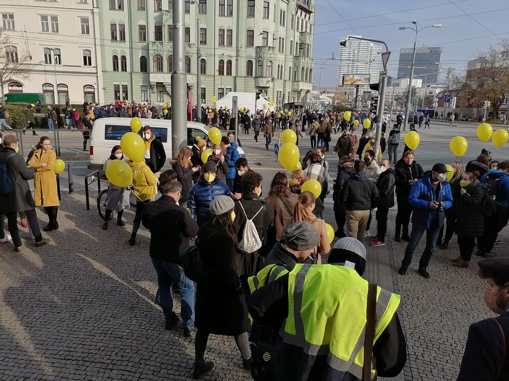 Novela vysokoškolského zákona vyvolala množstvo kritiky. Do ulíc Bratislavy vyšli protestovať študenti aj učitelia.