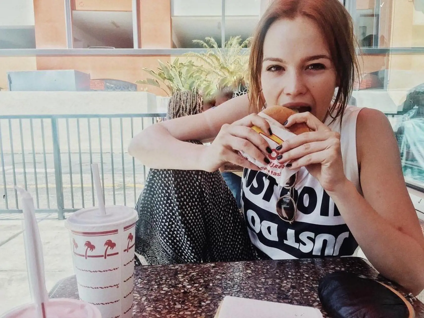 Emilia Schuele: Last stop in LALAland: In - N - Out burger so good #justdoit #beste #losangeles #innoutburger #california, Image: 330117814, License: Rights-managed, Restrictions: , Model Release: no, Credit line: Profimedia, Face To Face A