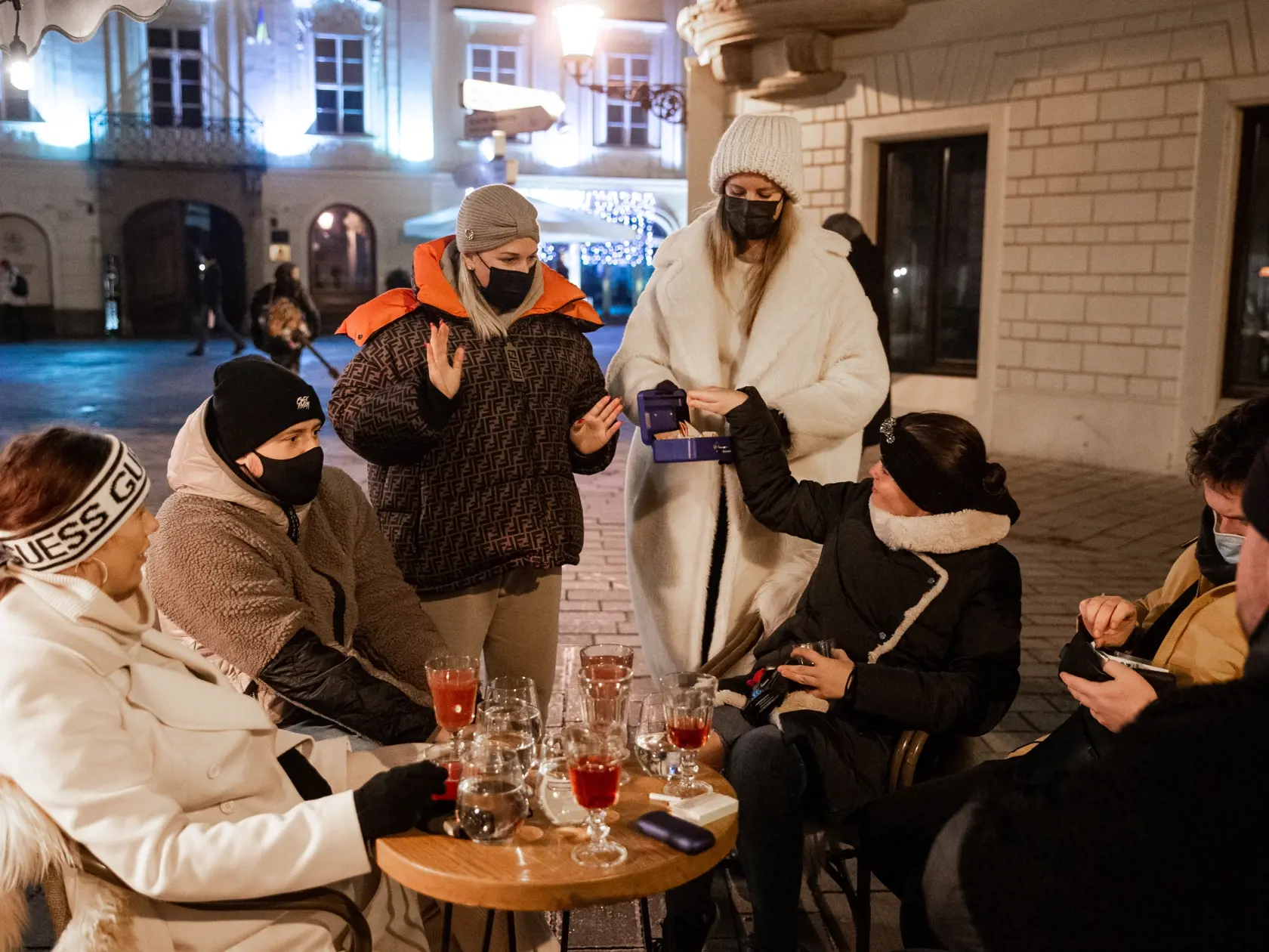 Charitatívny vianočný punč, ktorého sa aktívne zúčastnila aj bývalá tenistka Dominika Cibulková.