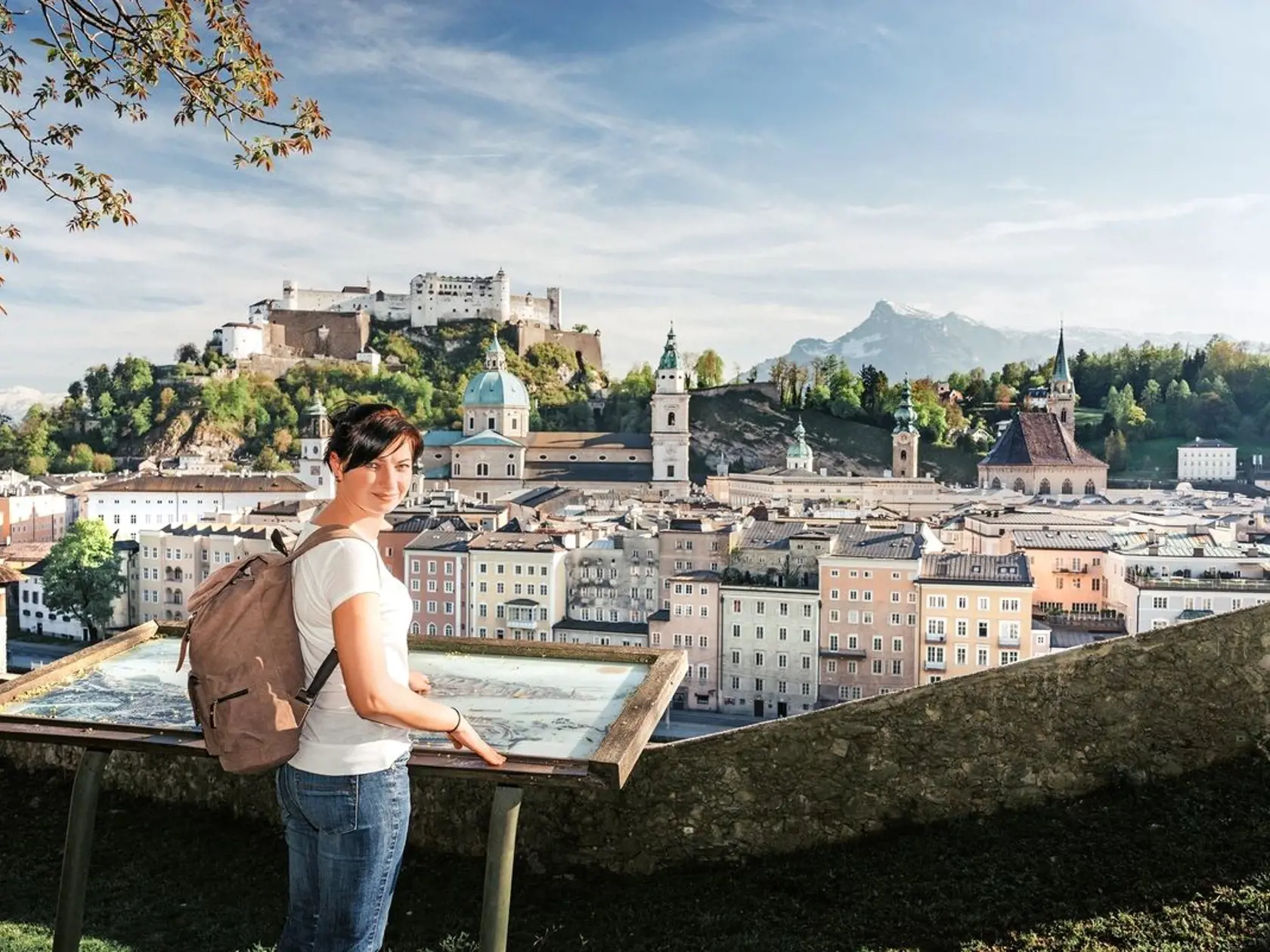 Krásny výhľad na pevnosť Hohensalzburg.