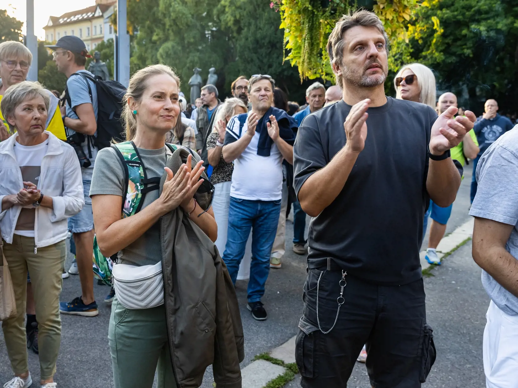 Protest na podporu kultúrneho štrajku: Danica Jurčová a Martin Šútovec.