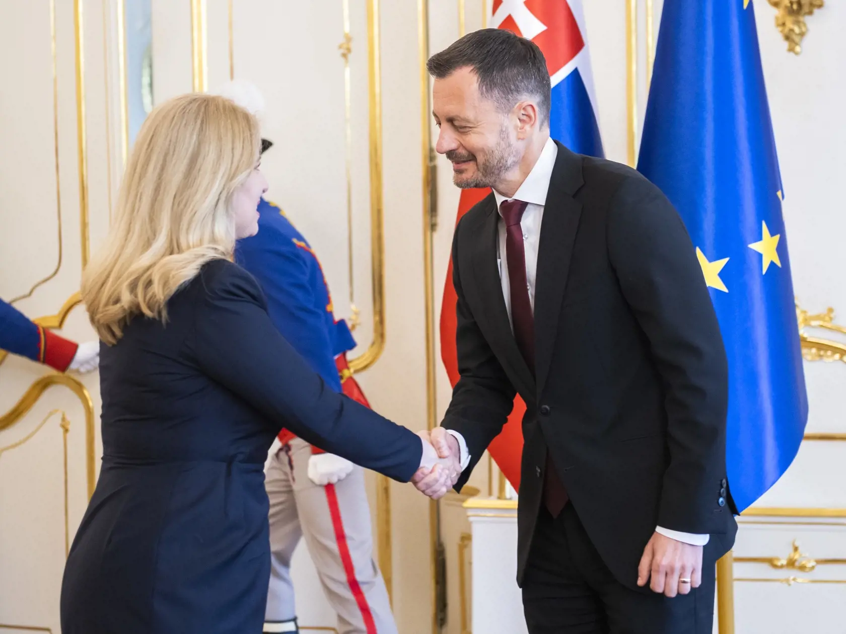 Heger si to po rokovaní vlády namieril k prezidentke Zuzane Čaputovej "na koberček" spoločne s predsedom parlamentu Borisom Kollárom.