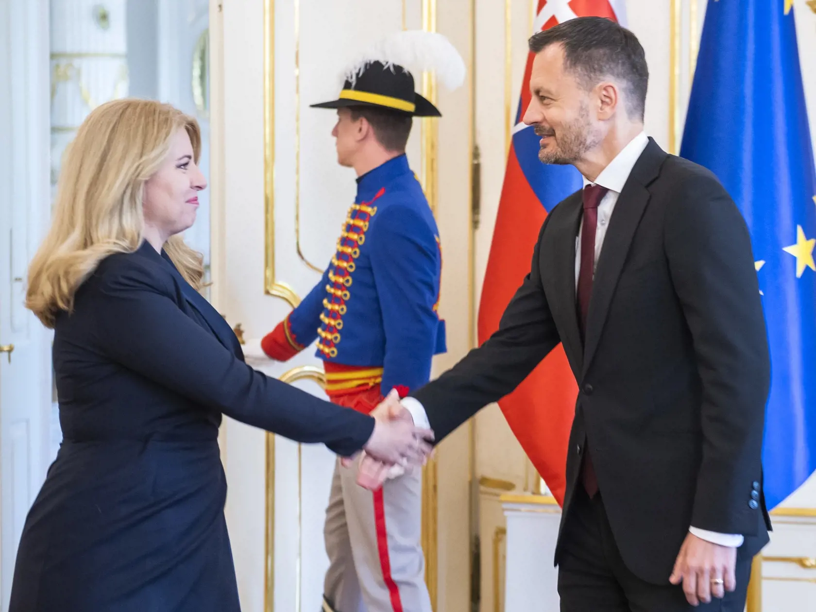 Heger si to po rokovaní vlády namieril k prezidentke Zuzane Čaputovej "na koberček" spoločne s predsedom parlamentu Borisom Kollárom.