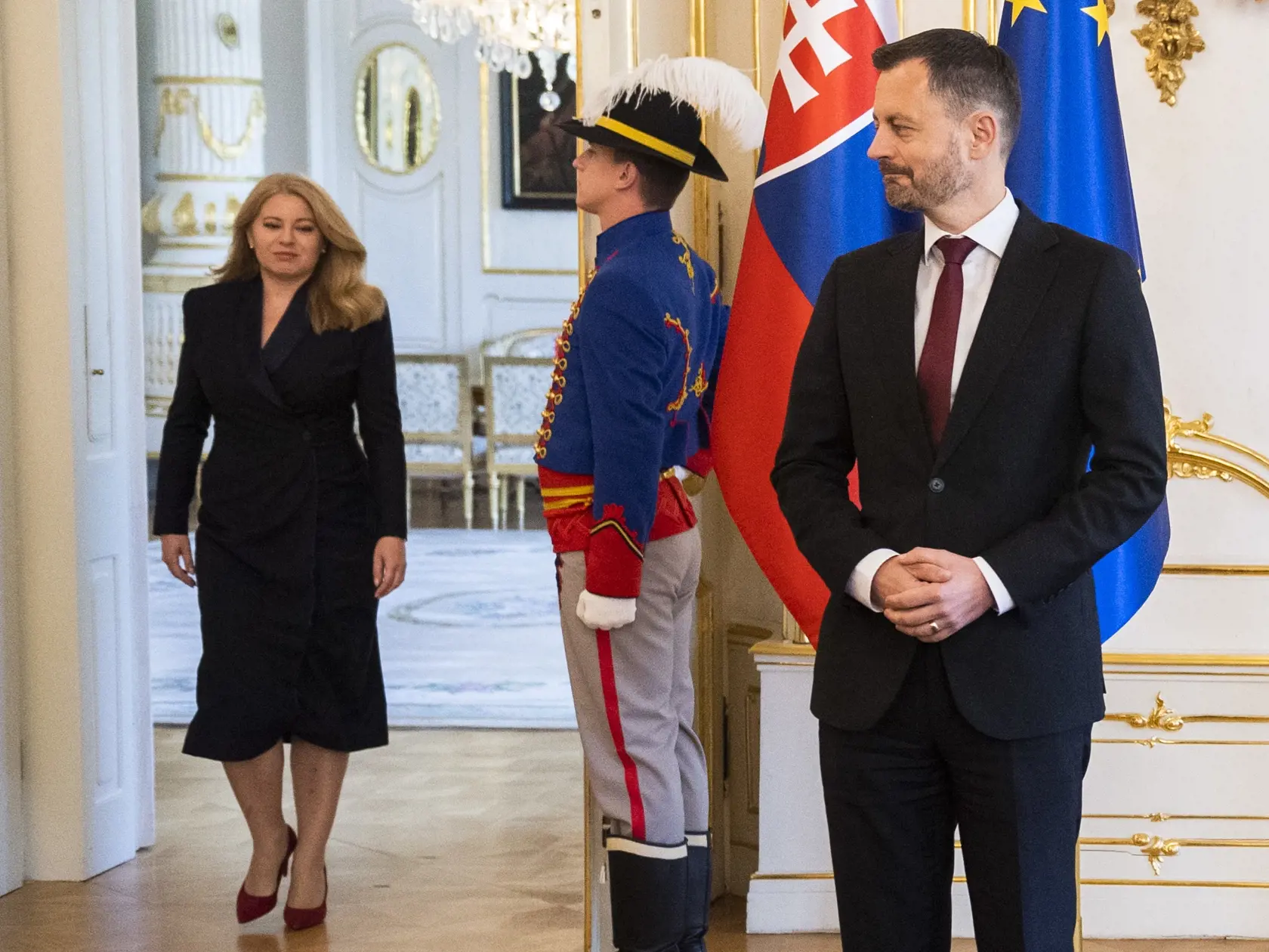 Heger si to po rokovaní vlády namieril k prezidentke Zuzane Čaputovej "na koberček" spoločne s predsedom parlamentu Borisom Kollárom.