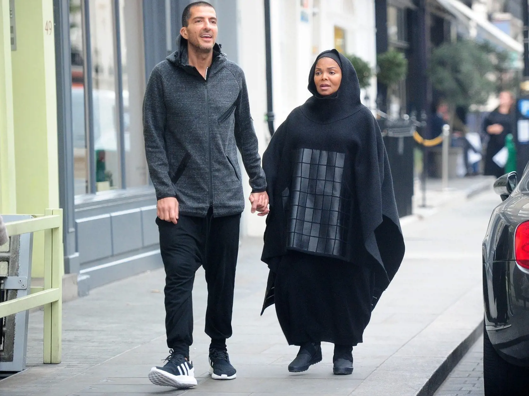 20 Oct 2016  - LONDON  - UK  *** PREMIUM EXCLUSIVE - MUST CALL FOR PRICING *** - WEB EMBARGO 14.00 23RD OCTOBER ** ** DO NOT USE UNLESS FEE AGREED **  A HEAVILY PREGNANT JANET JACKSON AND HER HUSBAND WISSAM AL MANNA MAKE THEIR FIRST APPEARANCE IN PUBLIC TOGETHER SINCE ANNOUNCING HER PREGNANCY .JANET SEEMED TO BE ADOPTING HER HUSBANDS CULTURE WEARING WHAT SEEMED TO BE A HIJAB . JANET AND WISSAM SEEMED VERY LOVED UP AS THEY HELD HANDS FOR THE MAJORITY OF THEIR ROMANTIC STROLL TOGETHER . JANET AT S