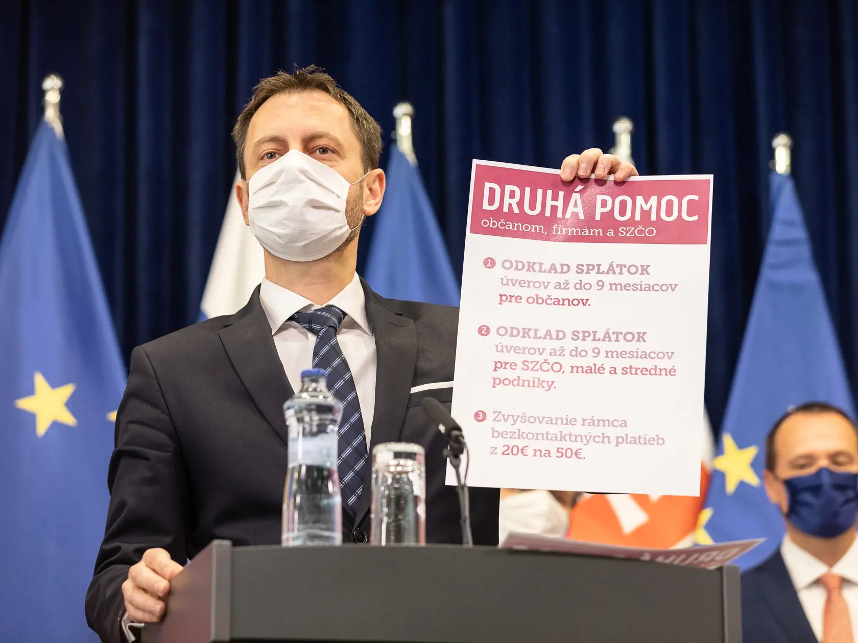 Brífing premiéra Igora Matoviča a minister financií Eduarda Hegera k ďalším ekonomickým opatreniam, ktoré majú zmierniť dopad krízy 