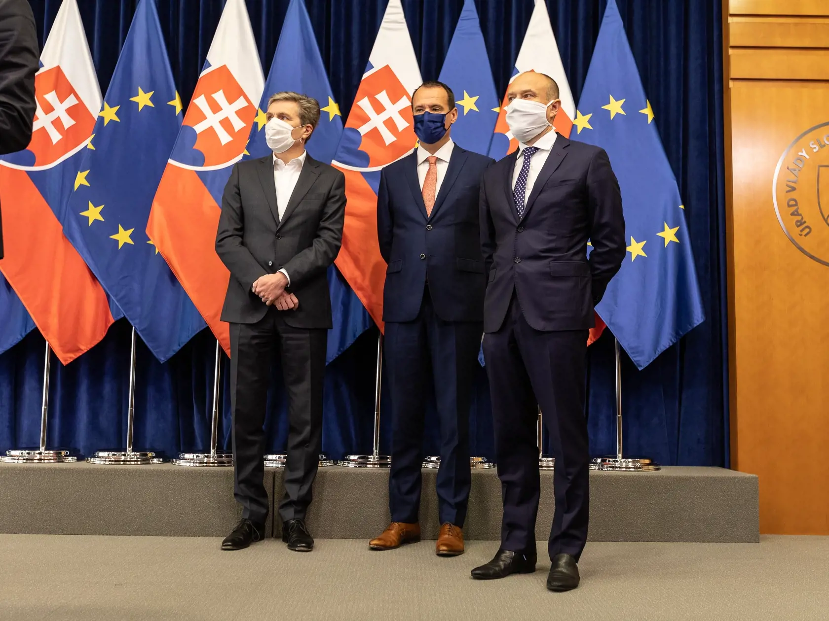 Brífing premiéra Igora Matoviča a minister financií Eduarda Hegera k ďalším ekonomickým opatreniam, ktoré majú zmierniť dopad krízy 