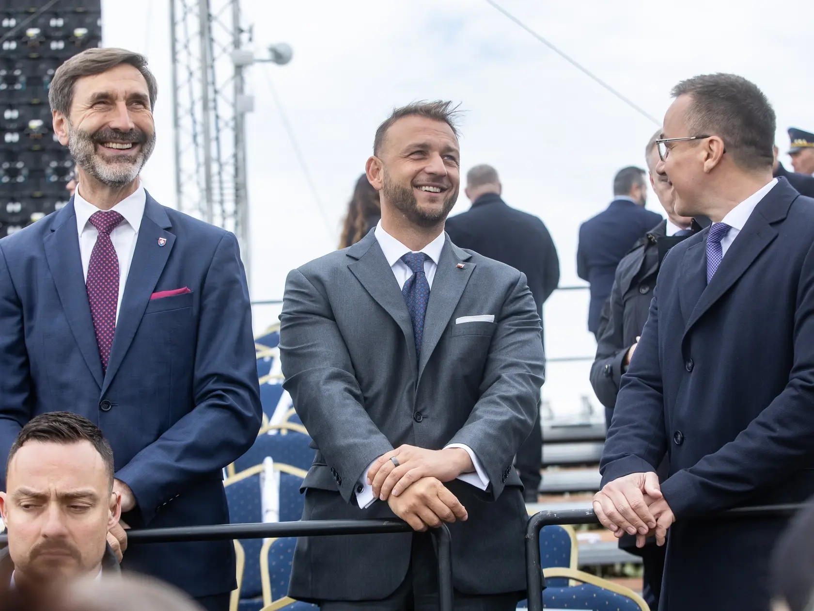 Oslavy 80.výročia víťazstva nad fašizmom Piešťany 2025. Na snímke je Matúš Šutak Eštók, Erik Tomáš.