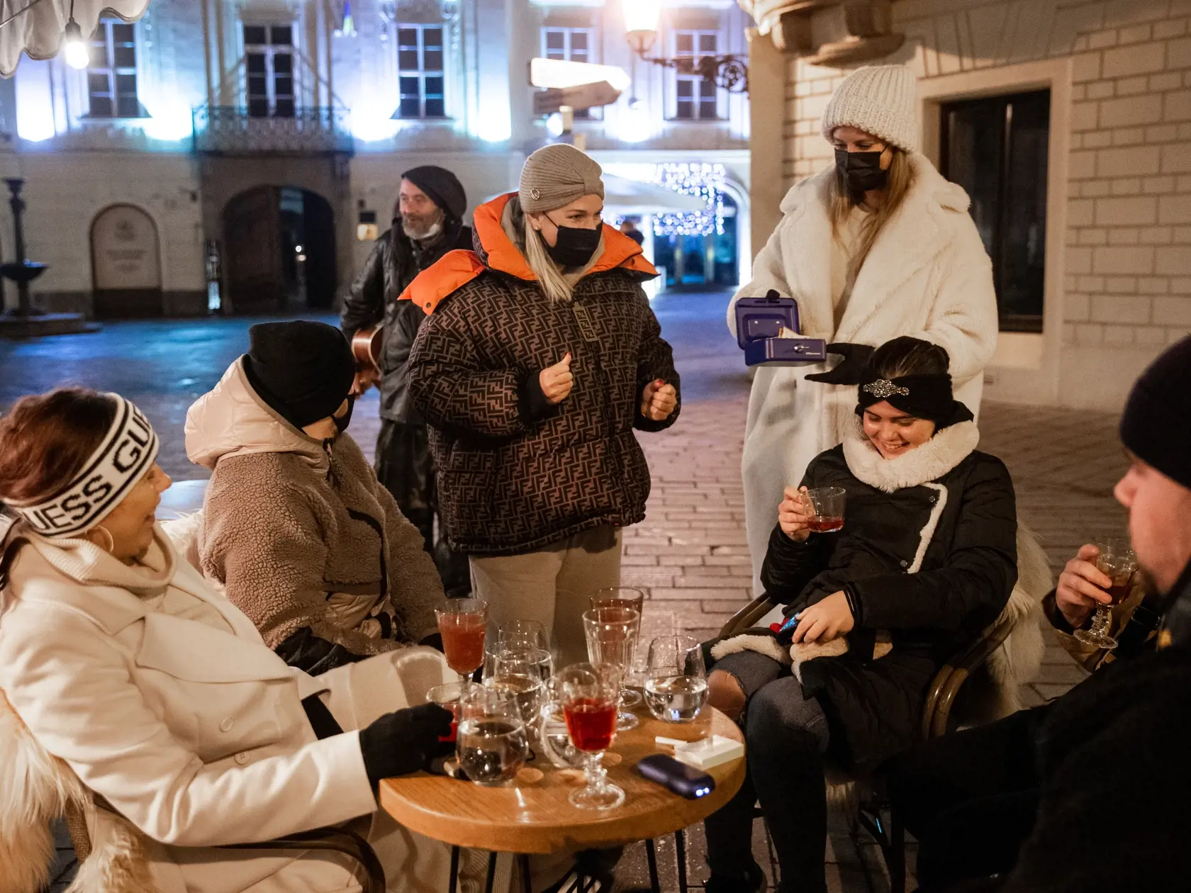 Charitatívny vianočný punč, ktorého sa aktívne zúčastnila aj bývalá tenistka Dominika Cibulková.