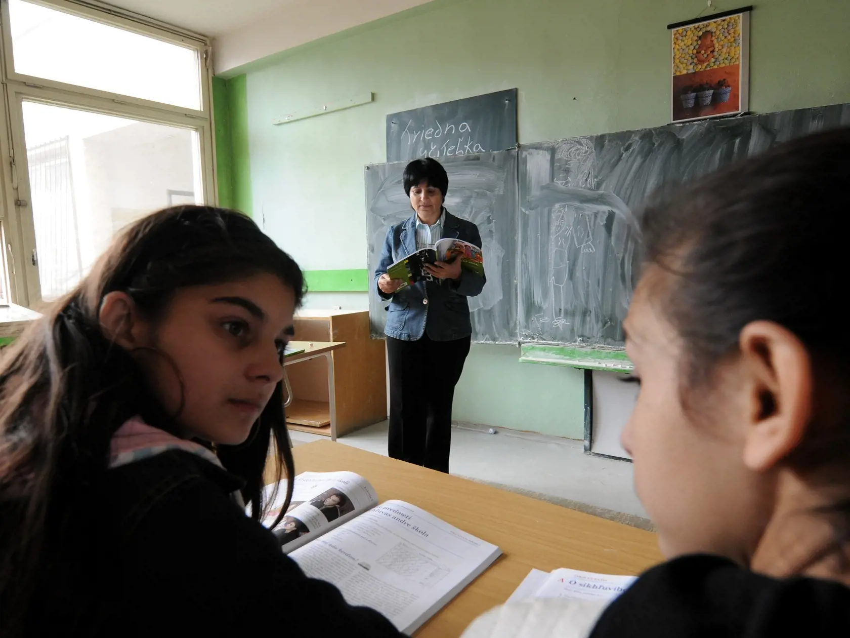 Aktuálne najväčší dopyt je po učiteľoch a učiteľkách matematiky, anglického jazyka, chýbajú aj slovenčinári a slovenčinárky.