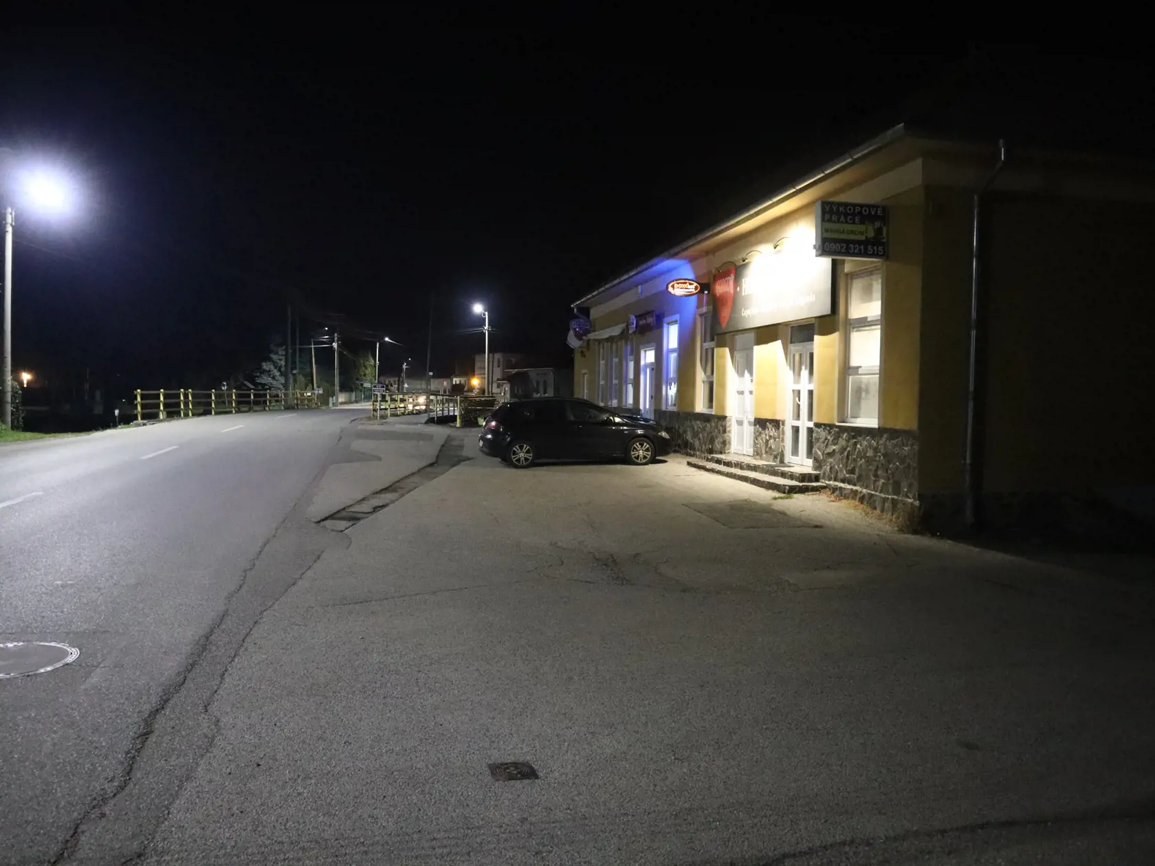 K útoku došlo pred týmto pohostinstvom.