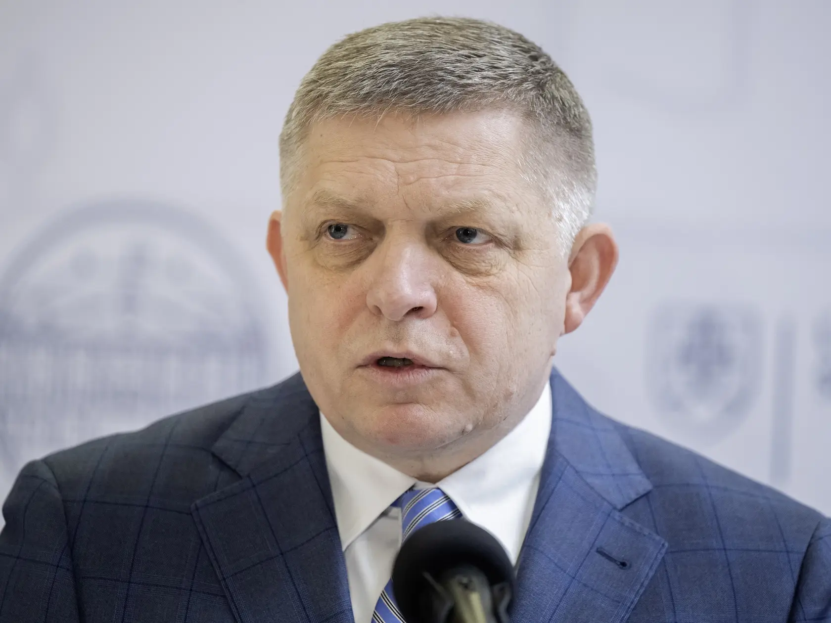 Premiér Robert Fico v posledných troch dňoch zápasil so zdravotnými problémami, ktoré mu spôsobili komplikácie po atentáte.