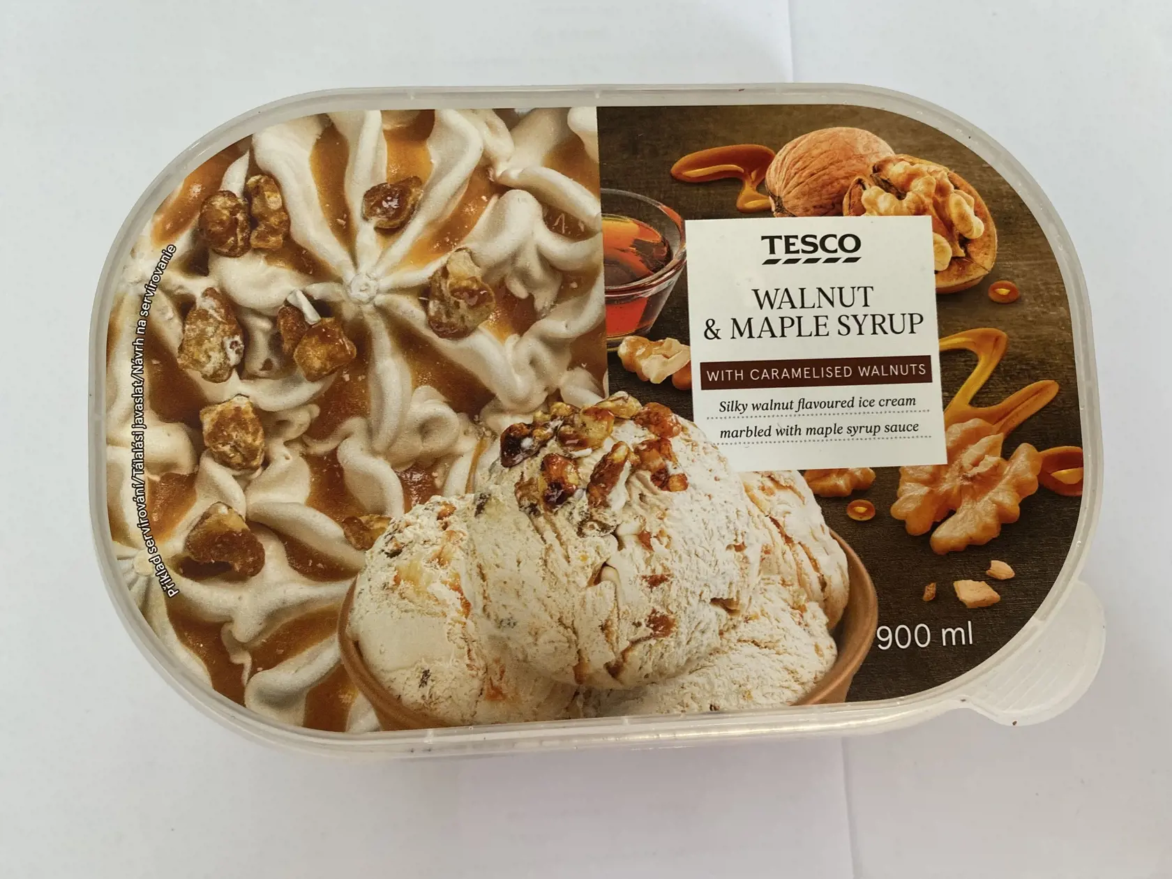 6. Tesco - orechová zmrzlina 3,89€: Na prvom mieste v zložení nie je cukor ale mlieko, čo je plus. Ďalej táto zmrzlina, ako aj väčšina ostatných obsahuje rôzne cukry, tuky, emulgátory, stabilizátory a škrob - tieto látky pre nás nemajú výživovú hodnotu, pretože sa nejedná o kvalitné sacharidy ani o kvalitné tuky. Za plus považujem obsah vlašských orechov.