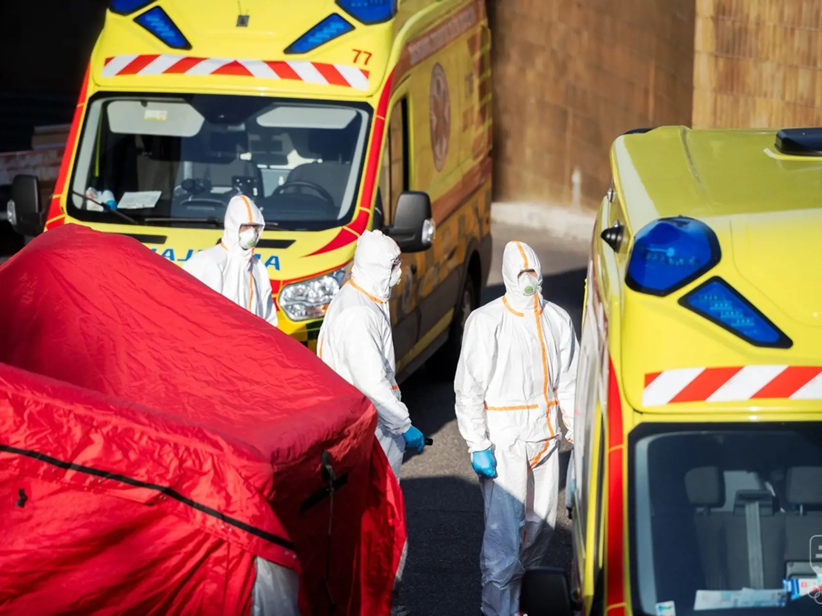 Vláda prijala nové znenie COIVD automatu a podľa premiéra Eduarda Hegera (OĽANO) zavádza tzv. lockdown pre nezaočkovaných v červenej, bordovej a čiernej farbe, teda momentálne vo všetkých okresoch. (Ilustračná fotografia)