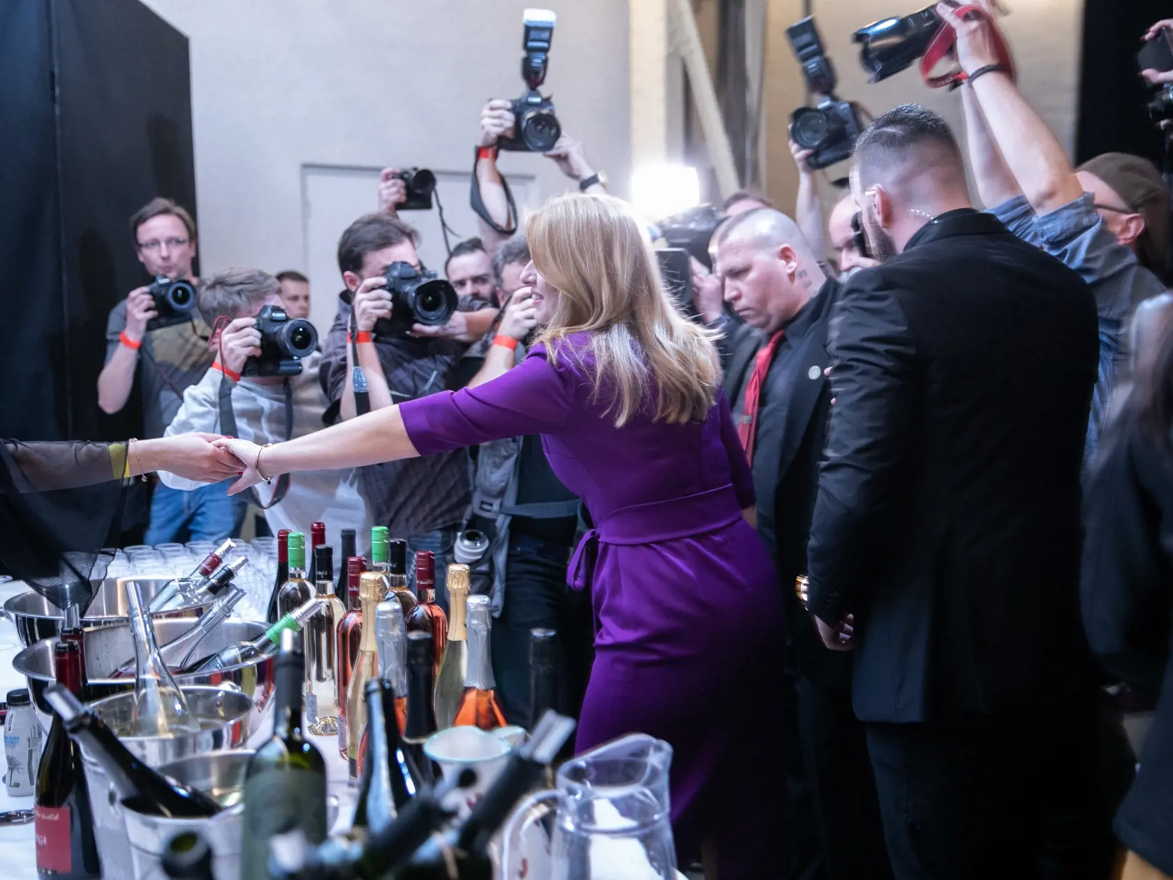 Druhé kolo prezidenskych volieb v štábe Zuzany Čaputov. na fotke Zuzana Čaputová