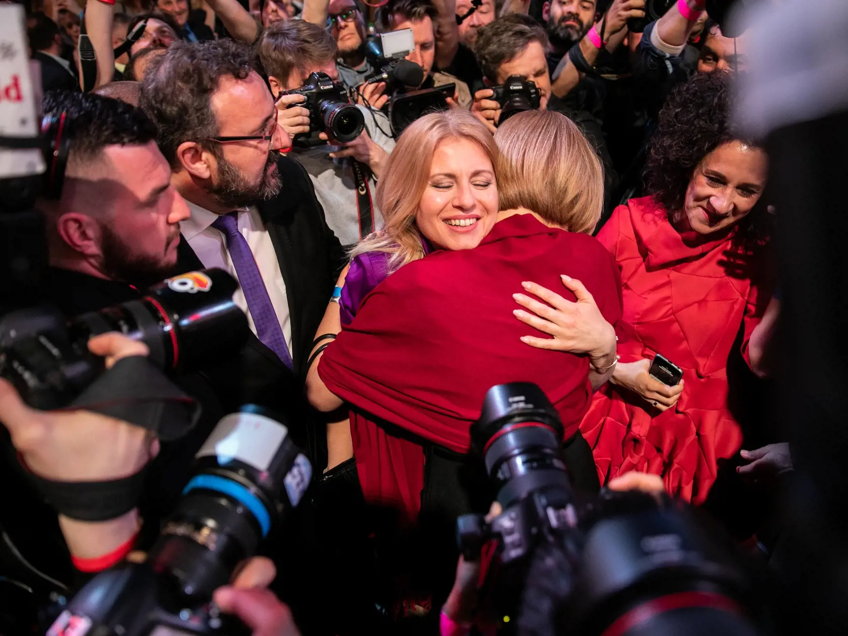 Druhé kolo prezidenskych volieb v štábe Zuzany Čaputov. na fotke Zuzana Čaputová