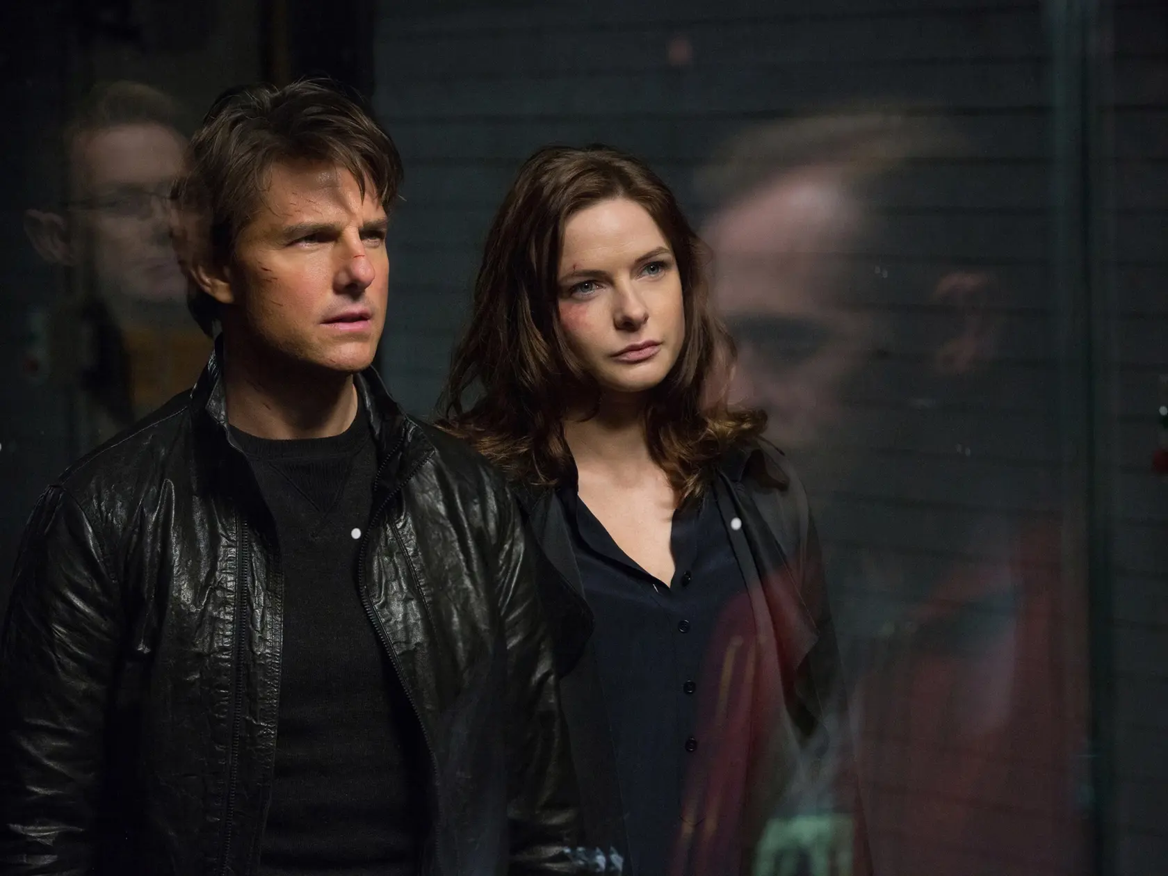 Left to right: Tom Cruise plays Ethan Hunt and Rebecca Ferguson plays Ilsa in Mission: Impossible – Rogue Nation from Paramount Pictures and Skydance Productions