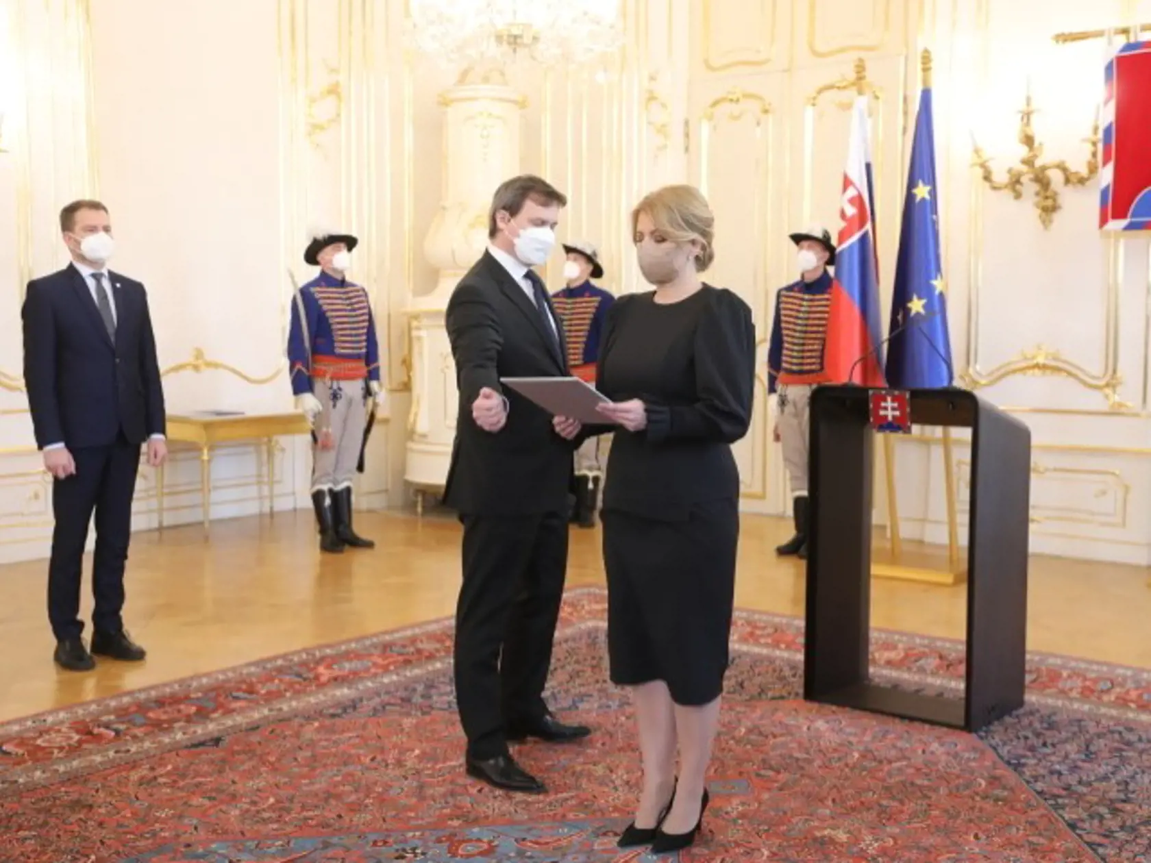 Prezidentka Zuzana Čaputová prijala 23. marca 2021 demisiu ministra hospodárstva Richarda Sulíka.