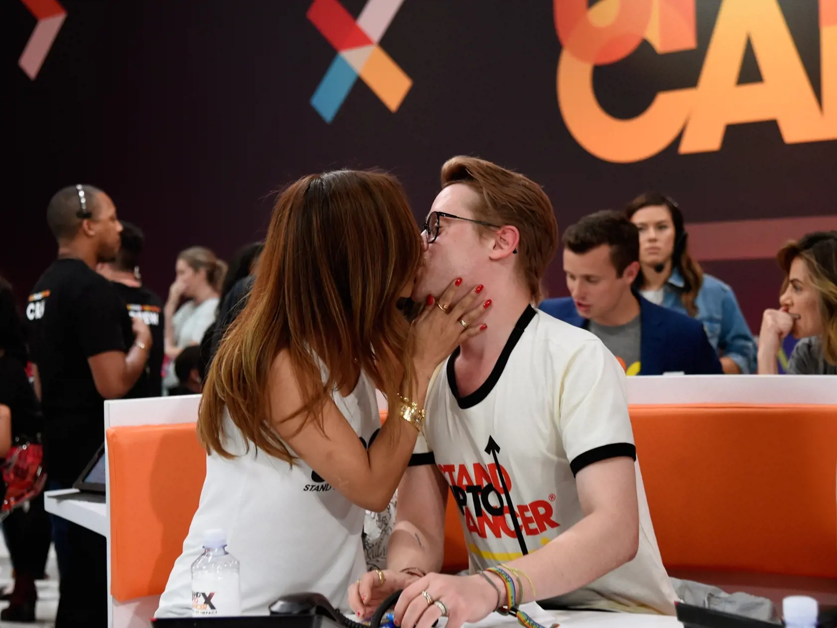 Sú párom snov a dôkazom, že láska prekoná všetko. Brenda Song a Macaulay Culkin.