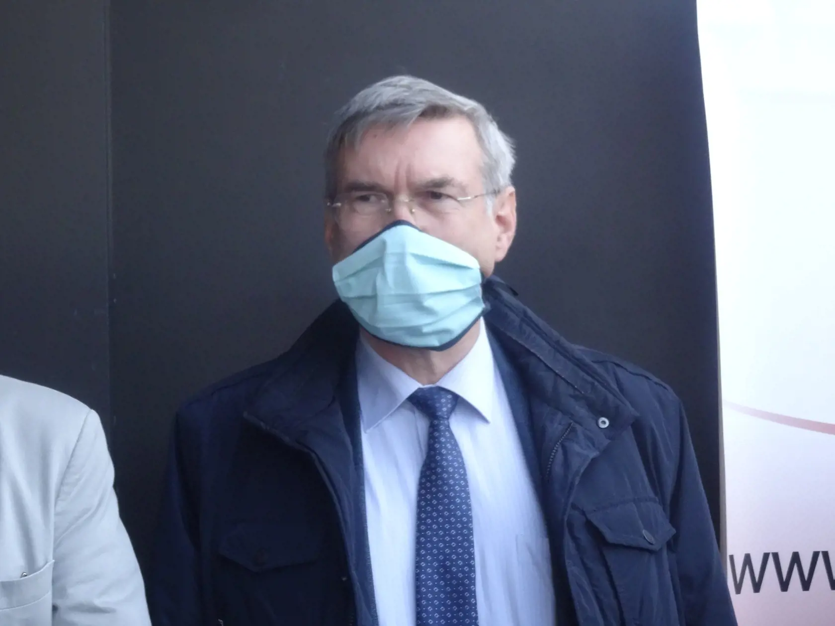 Jozef Firment, prodekan LF UPJŠ LF;  prednosta I. kliniky anestéziológie a intenívnej medicíny LF UPJŠ a UNLP; hlavný odborník MZ SR pre anestéziológiu a intenzívnu medicínu.