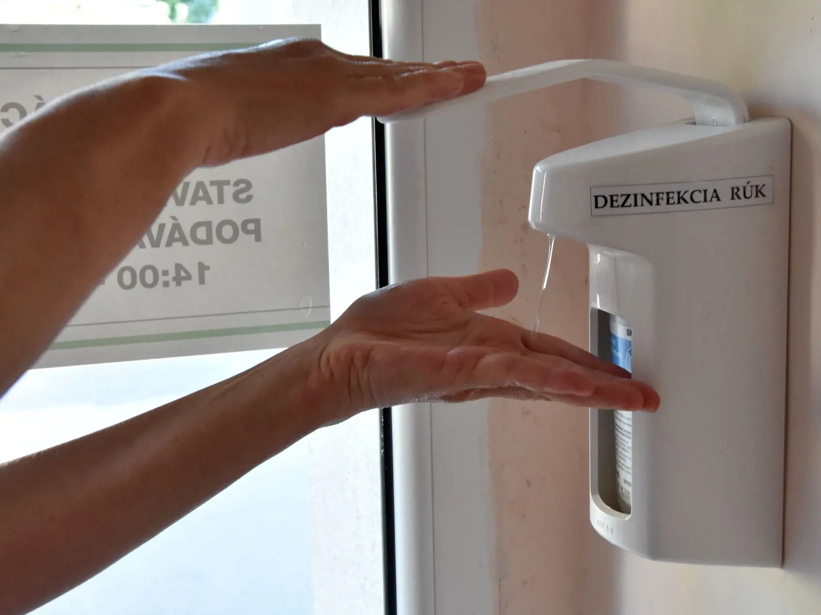 Hygienici zároveň mesto vyzvali, aby odstránili odpad v lokalite, kde žltačka vypukla. O dodržiavaní zvýšenej sanitácie a dezinfekcie boli písomne informovaní aj prevádzkovatelia obchodných reťazcov v okrese Michalovce a Sobrance.