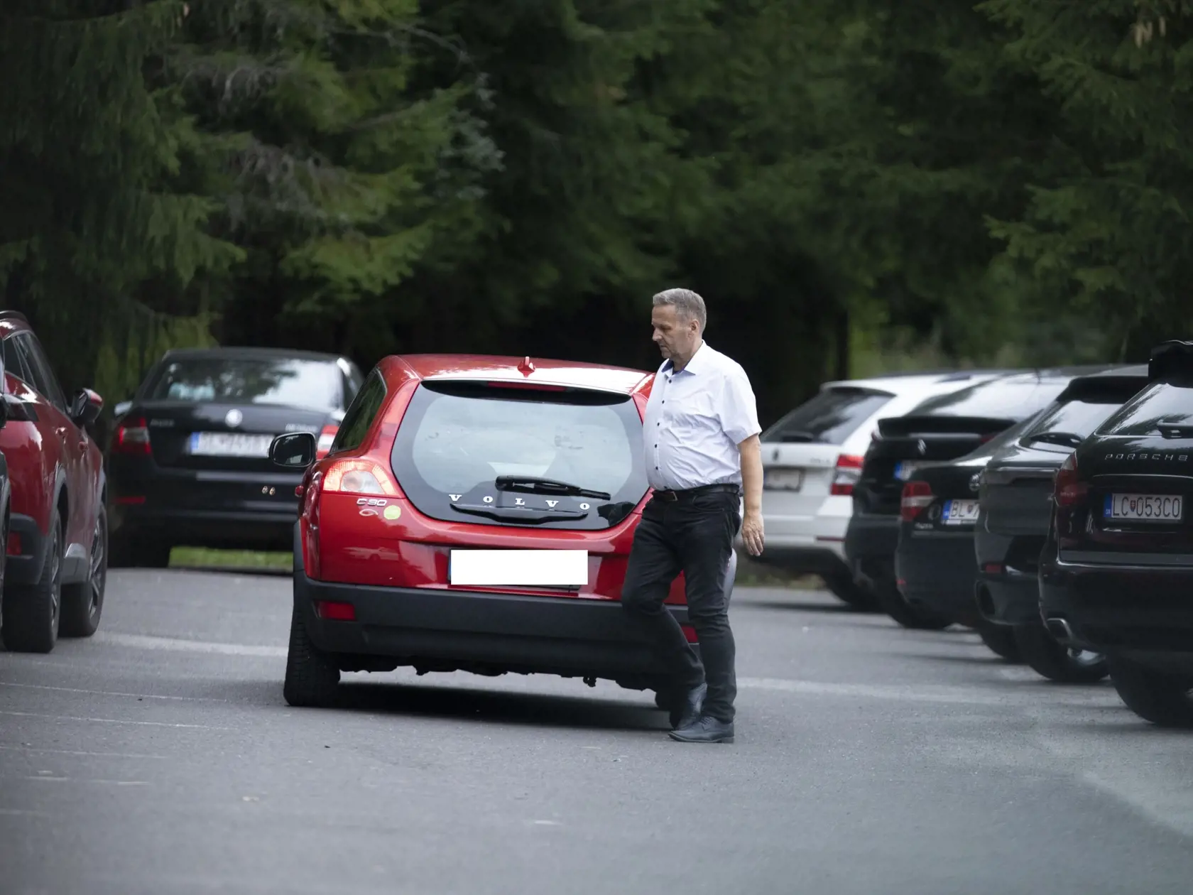Členovia, ministri a poslanci OĽaNO na teambuildingu v Liptovskom Jáne. Prišiel aj Milan Kuriak.