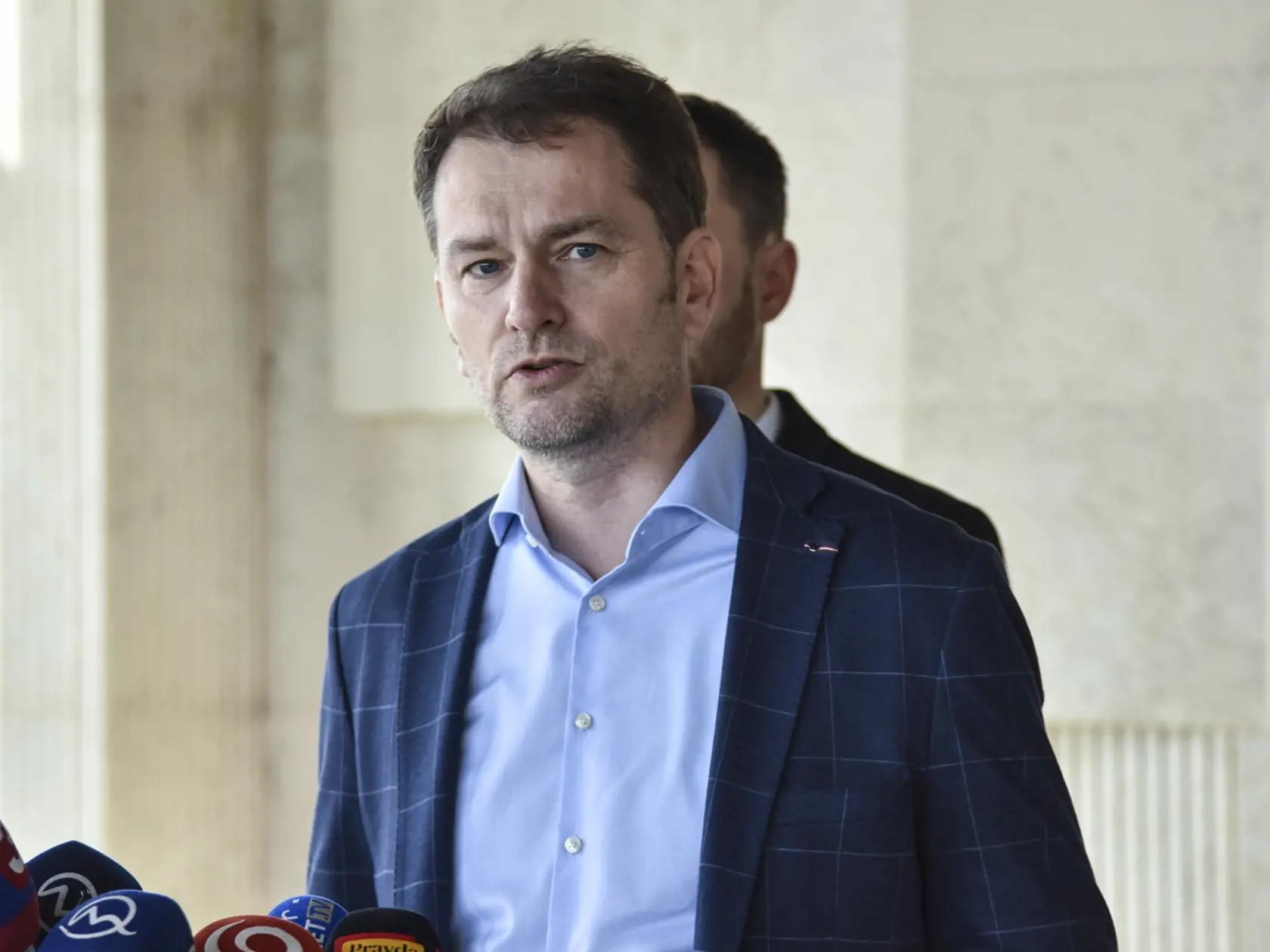 Stretnutie medicínskych odborníkov, kvôli šíreniu koronavírusu počas nadchádzajúcich Veľkonočných sviatkov avizuje, že Vláda SR prijme opatrenia, ktoré zamedzia voľnému pohybu osôb.
