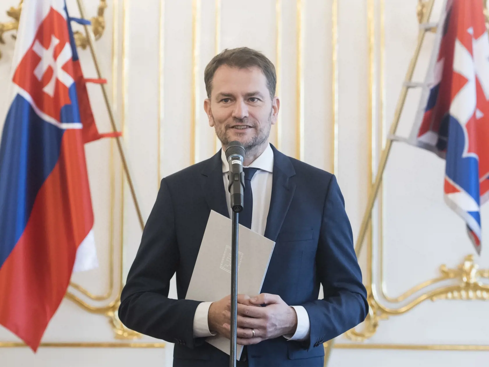 Stretnutie medicínskych odborníkov, kvôli šíreniu koronavírusu počas nadchádzajúcich Veľkonočných sviatkov avizuje, že Vláda SR prijme opatrenia, ktoré zamedzia voľnému pohybu osôb.