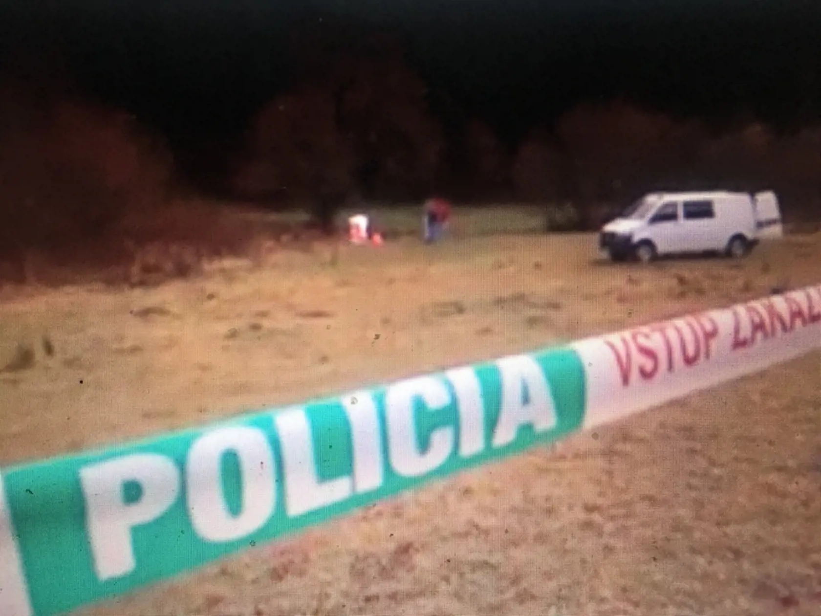 Polícia miesto činu niekoľko hodín prehľadávala.