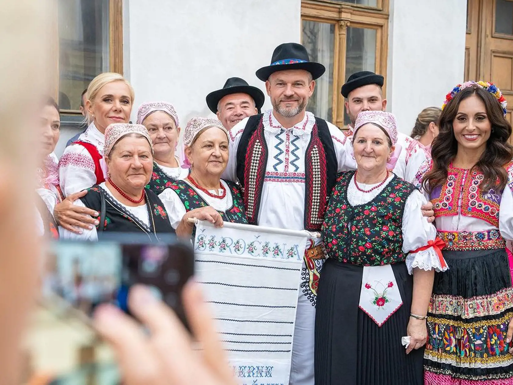 Pellegrini počas Slovenského dňa kroja v domovskej Banskej Bystrici.