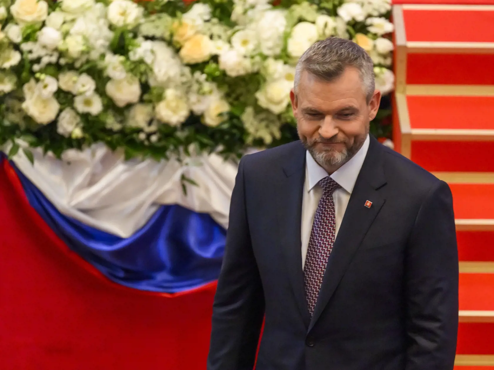 Na snímke zvolený prezident SR Peter Pellegrini prichádza na slávnostnú schôdzu Národnej rady SR pri príležitosti zloženia sľubu prezidenta SR v priestoroch budovy Slovenskej filharmónie 15. júna 2024 v Bratislave. FOTO TASR - Jaroslav Novák