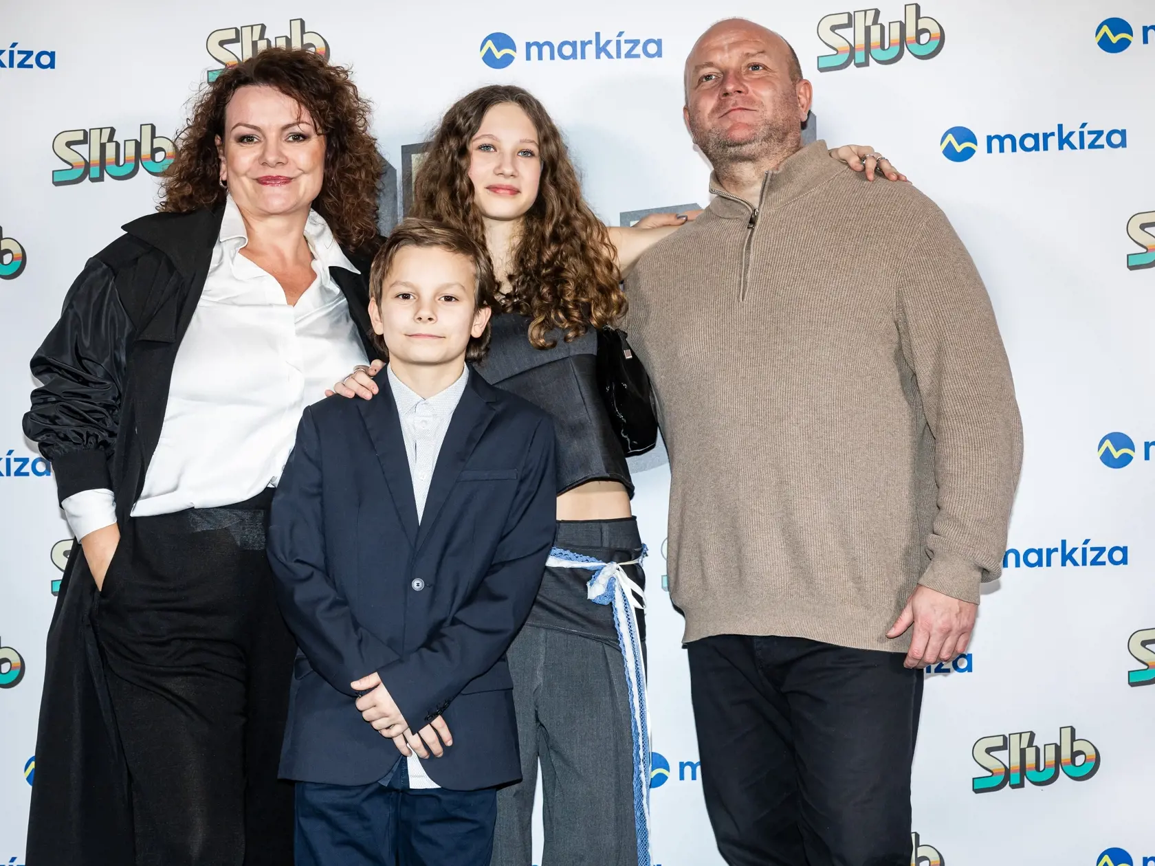 Premiéra denného televízneho seriálu “SĽUB” v Bratislave. Na snímke Anikó Vargová, Gregor Hološka, Daniel Fekete a Dorota Kaľavská.