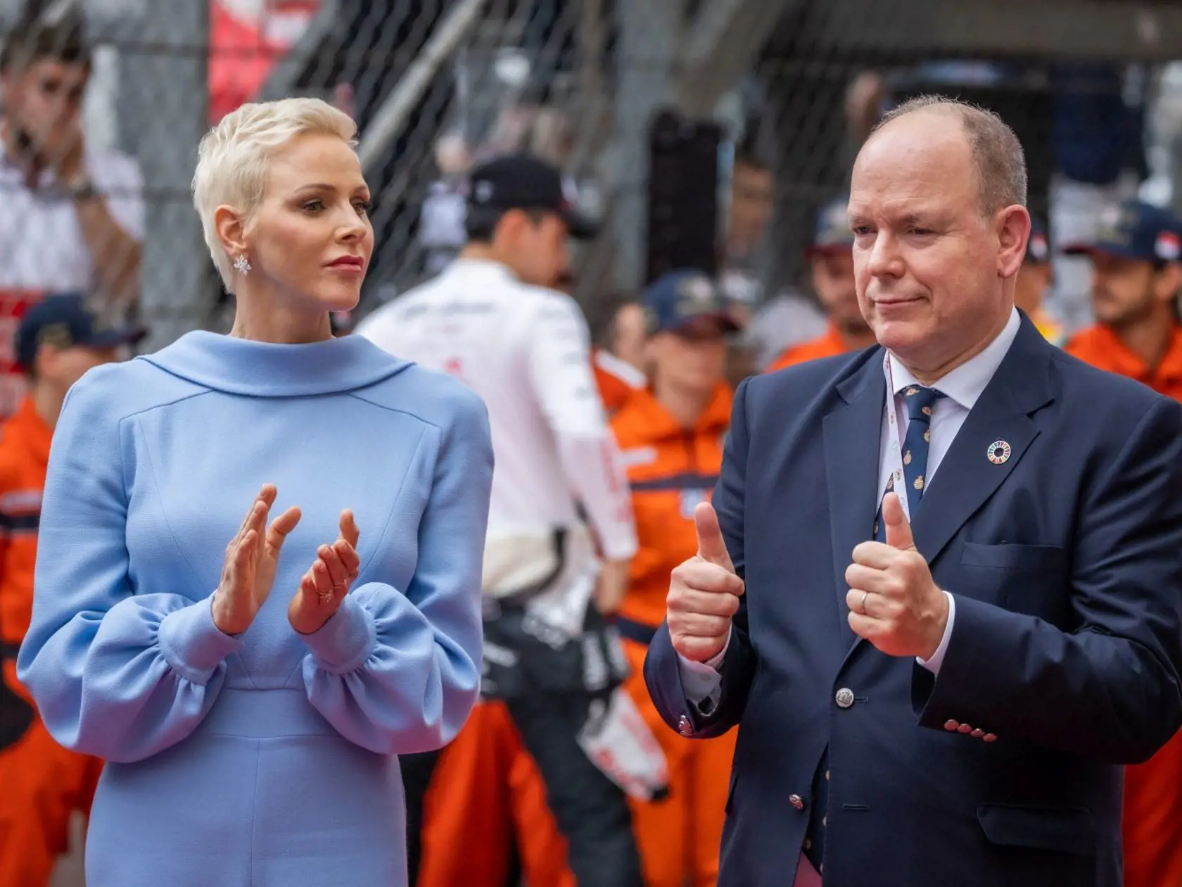 Preteky F1 v Monaku si nenechali ujsť ani monacké knieža Albert a jeho manželka Charlene.