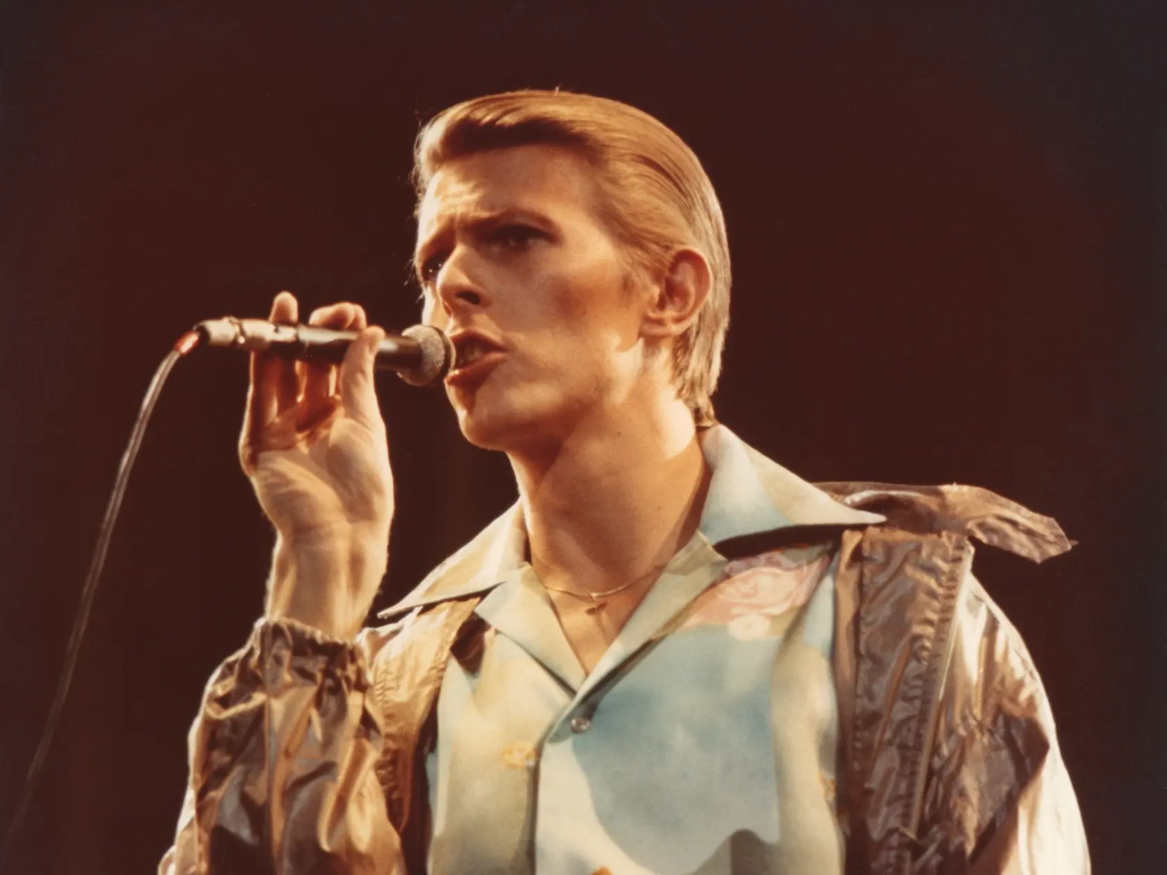 David Bowie je pýchou Angličanov aj dávno po svojej smrti.
