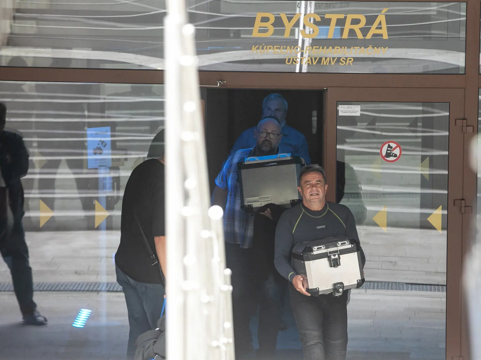 Team building strany Oľano (Obyčajní Ľudia) v rekreačného zariadenia Ministerstva vnútra v Liptovskom Jáne - Bystré. Na snímke je Jozef Pročko.
